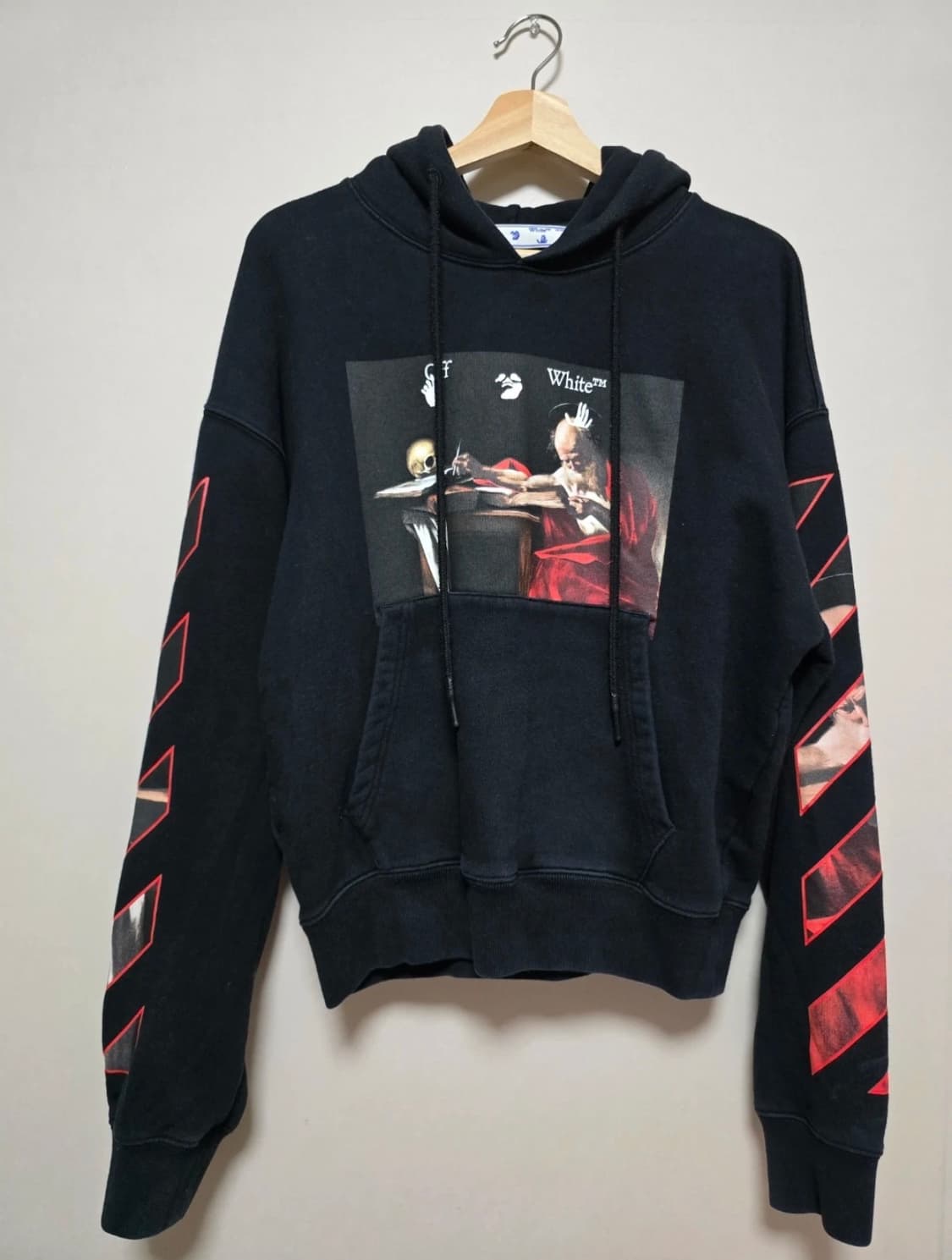 오프화이트 카라바조 후드티 상품이미지1