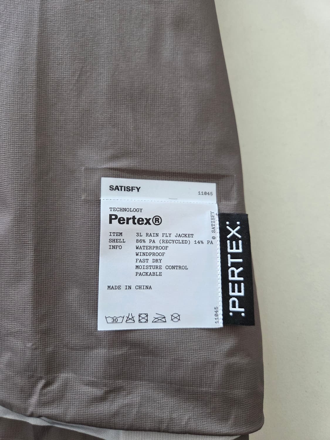 Satisfy 새티스파이 퍼텍스 3L 레인자켓 라지 팔콘 상품이미지2