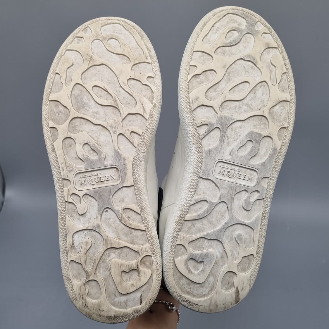 Amq 여성스니커즈38 240 상품이미지3