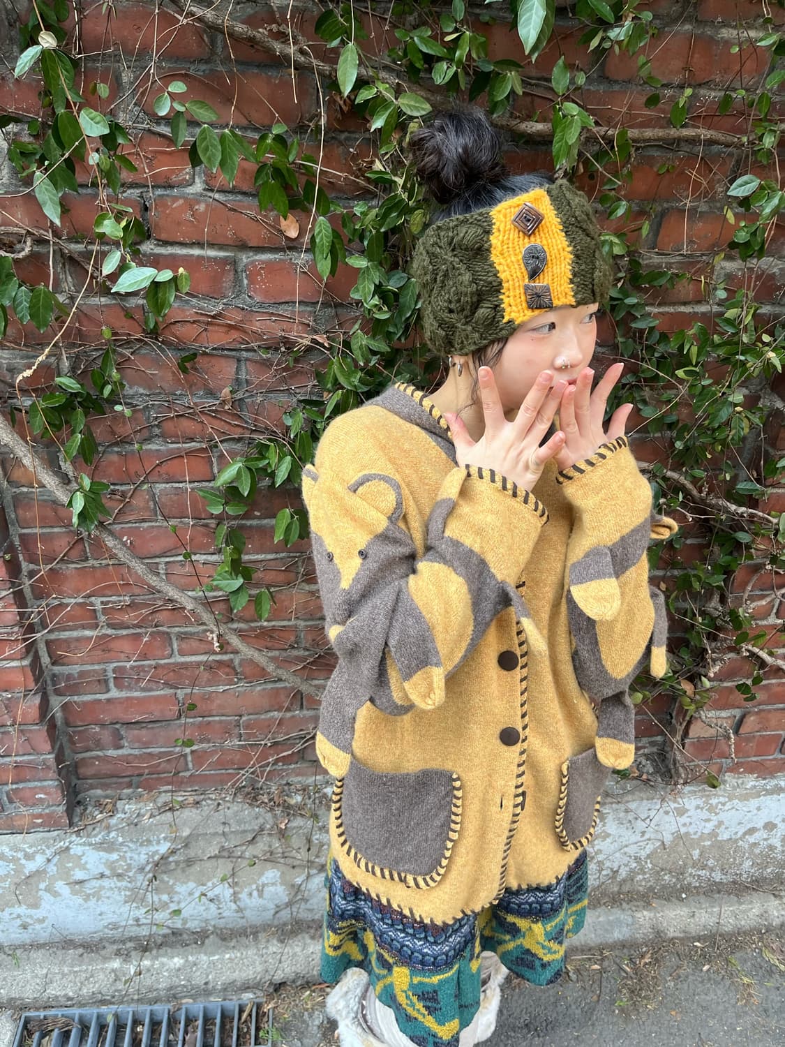 너구리 캐릭터 니트 가디건 상품이미지1