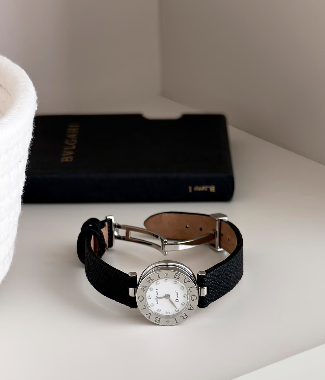 불가리 비제로원 다이아 화이트 다이얼 시계 상품이미지4
