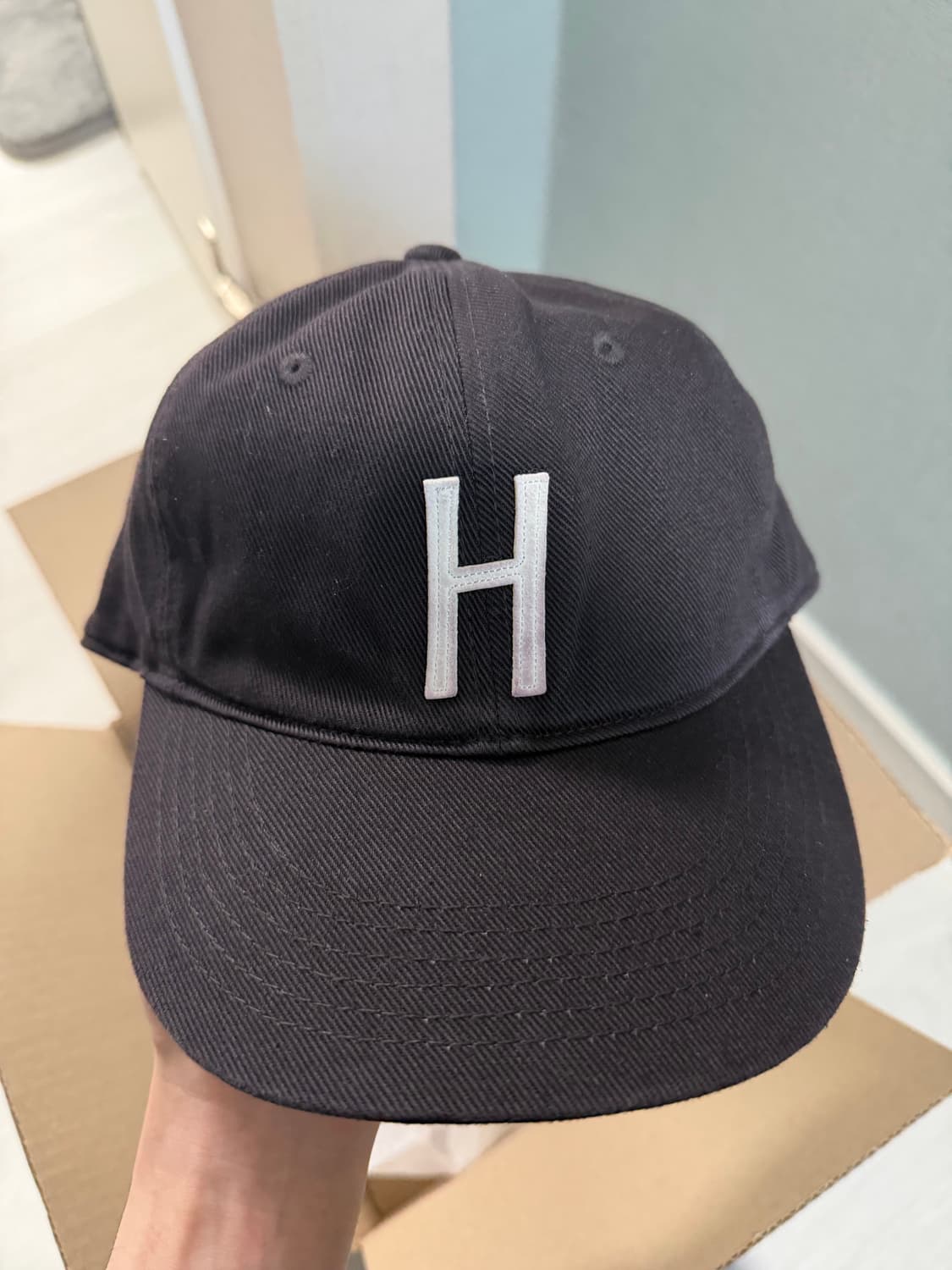 테프스토어즈 Horse H - almost black L사이즈 상품이미지3