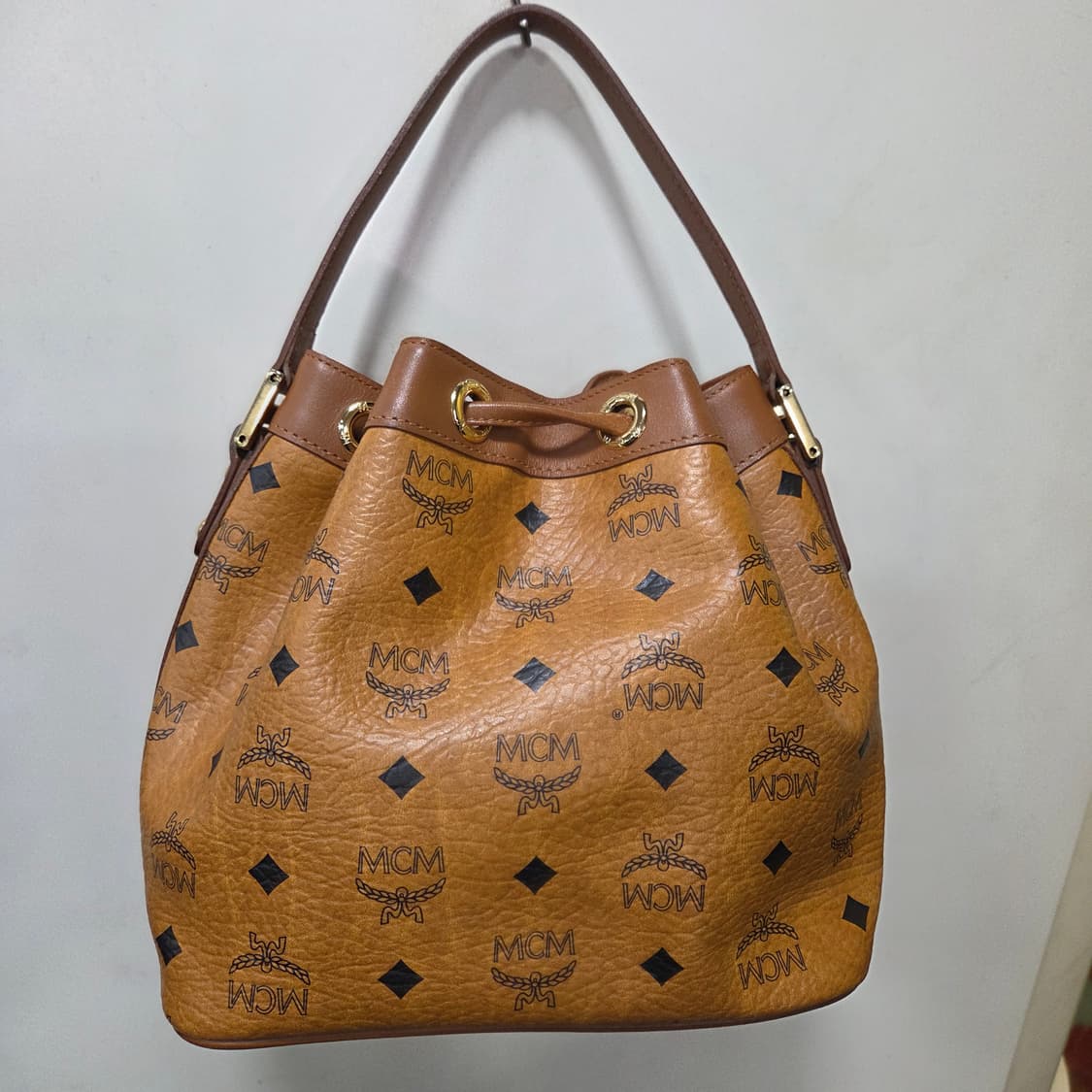 엠씨엠 비세토스 버킷 백 상품이미지7