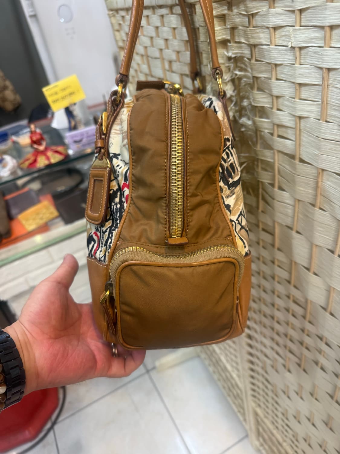 정품 프라다 나일론 멀티컬러 숄더백 팝니다 상품이미지3