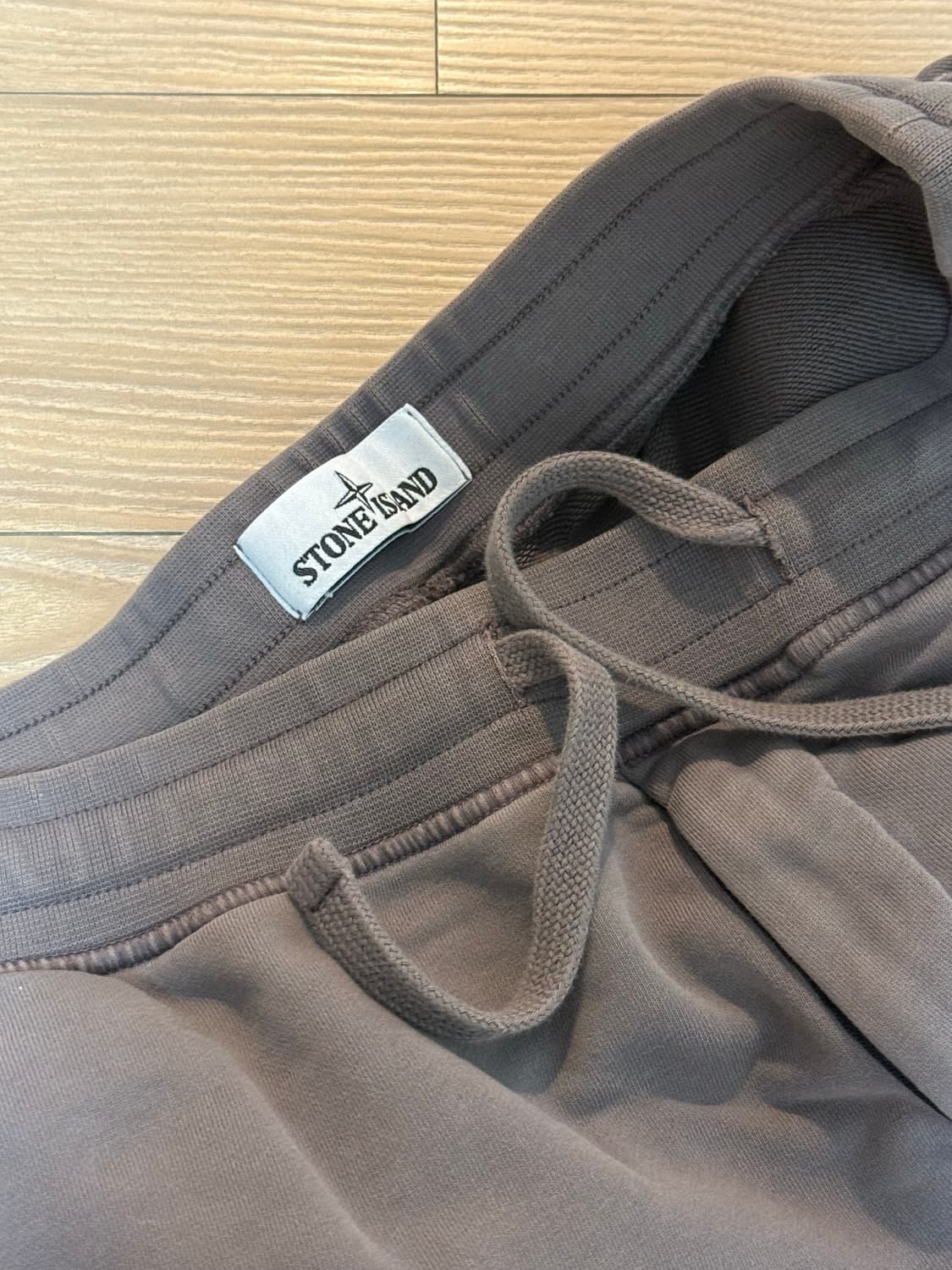 스톤 아일랜드 와펜 포켓 팬츠 s 상품이미지5