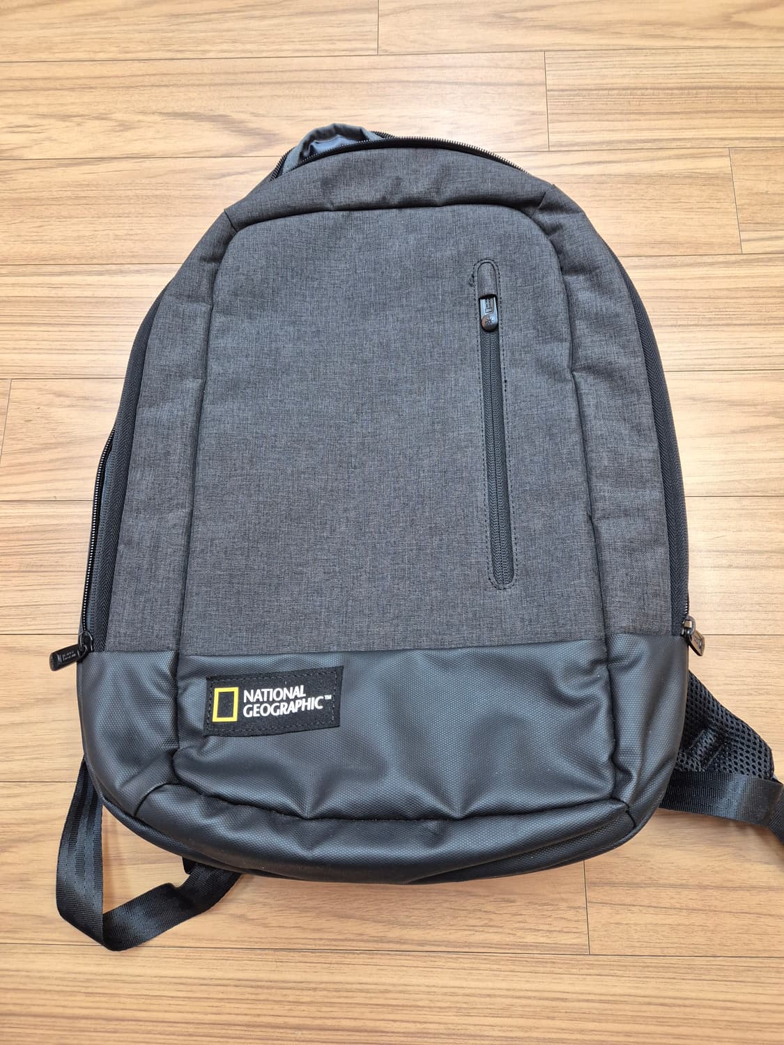 내셔널지오그래픽 백팩 N185ASU730 모델 판매합니다. 무난한 디자인 상품이미지1