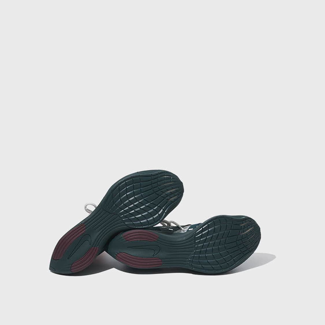 UNDERCOVER x NIKE sneakers 245mm 상품이미지4