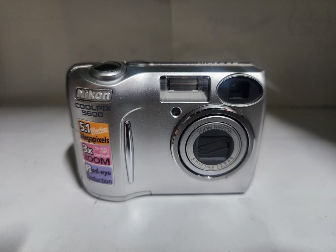 니콘 쿨픽스 5600 빈티지 디카 상품이미지1