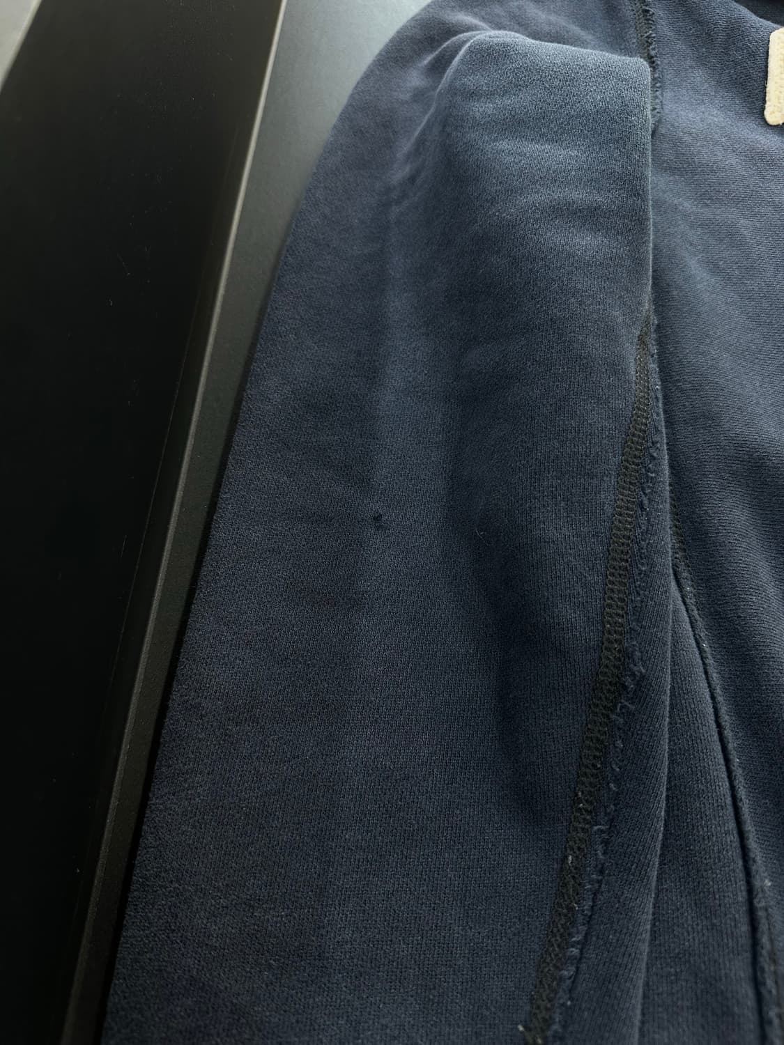 아베크롬비 머슬핏 데미지 후드집업 네이비 상품이미지6