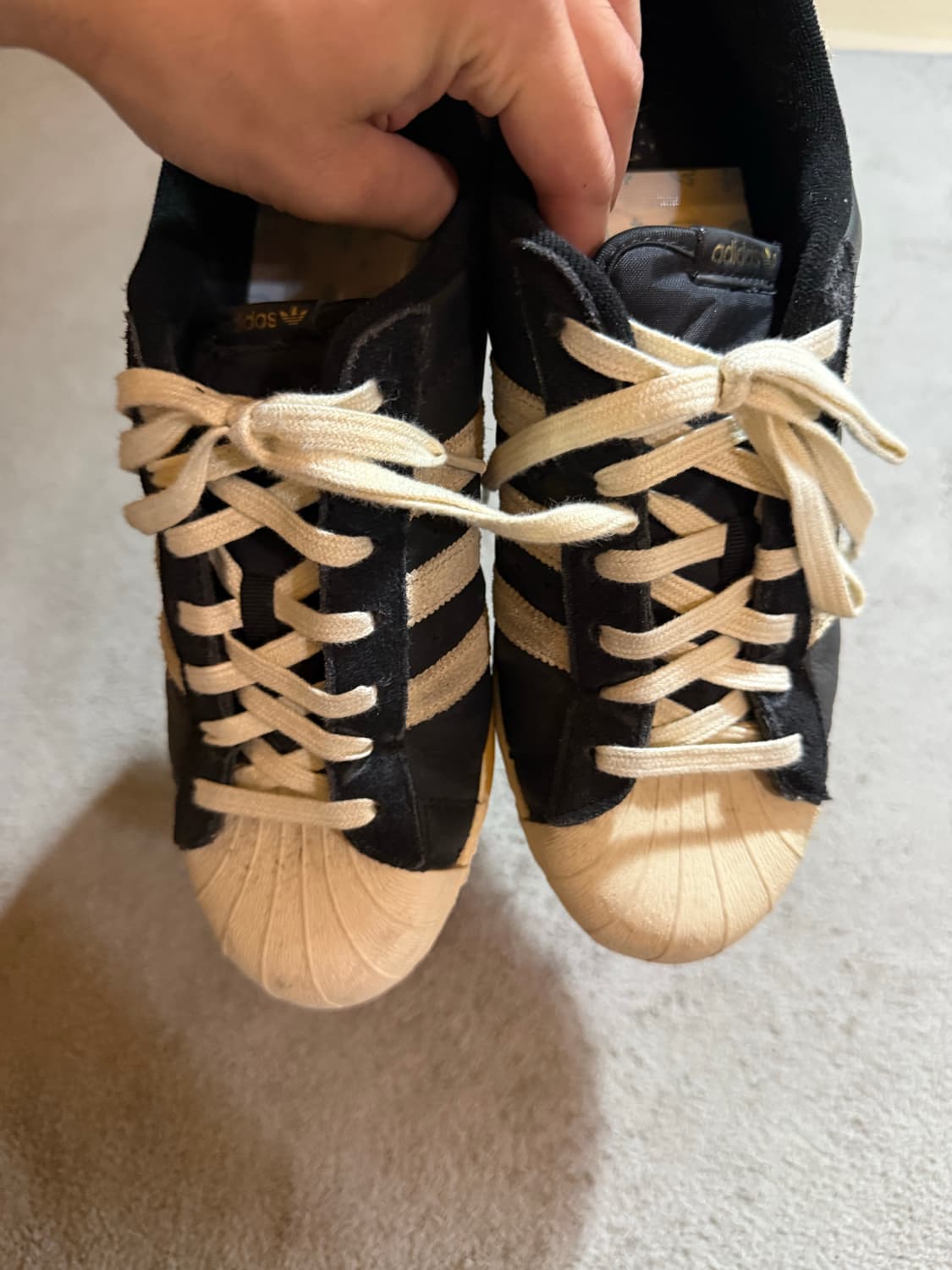 [270] Adidas 신발 상품이미지2