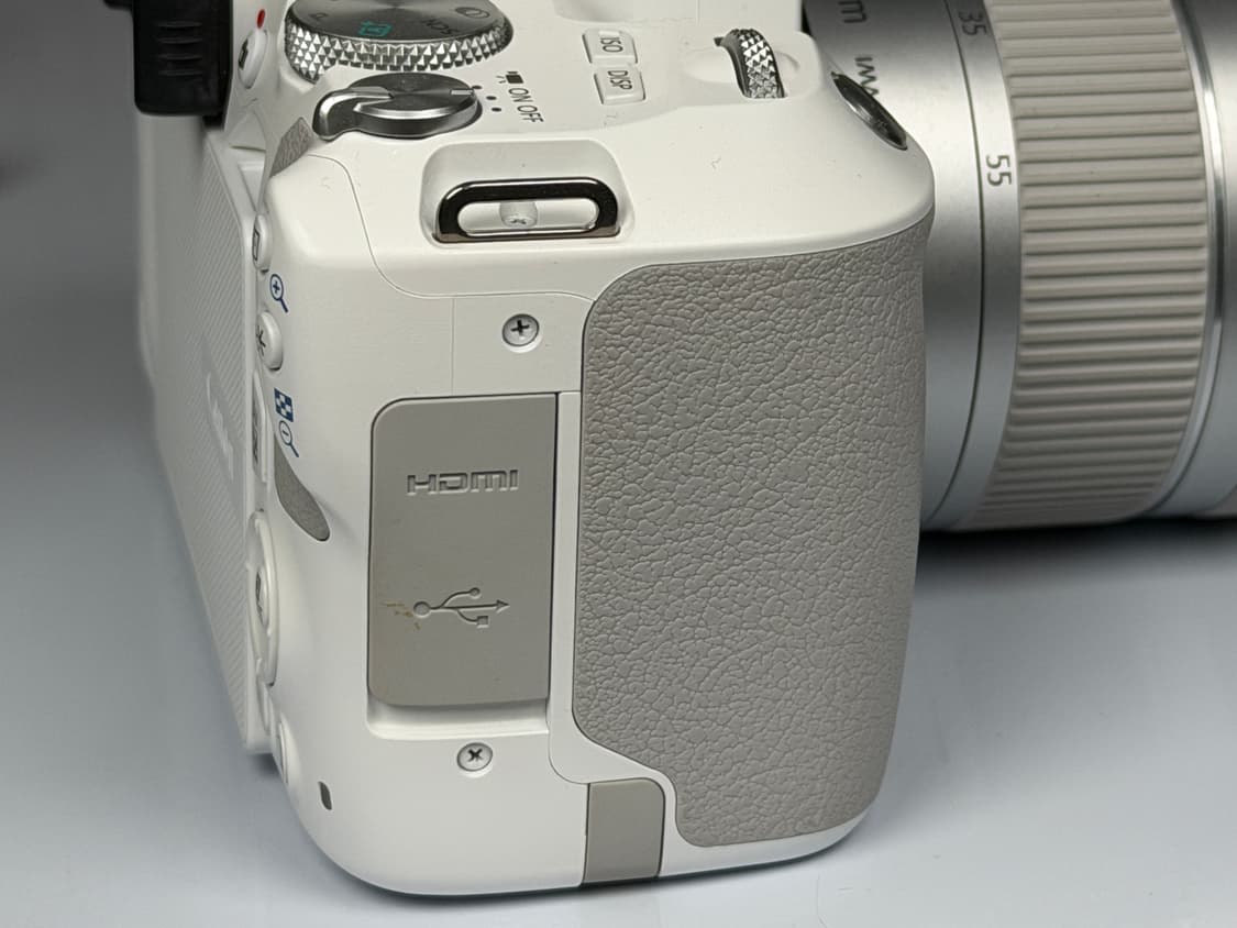 캐논 EOS 200D2 화이트 DSLR 카메라 상품이미지3