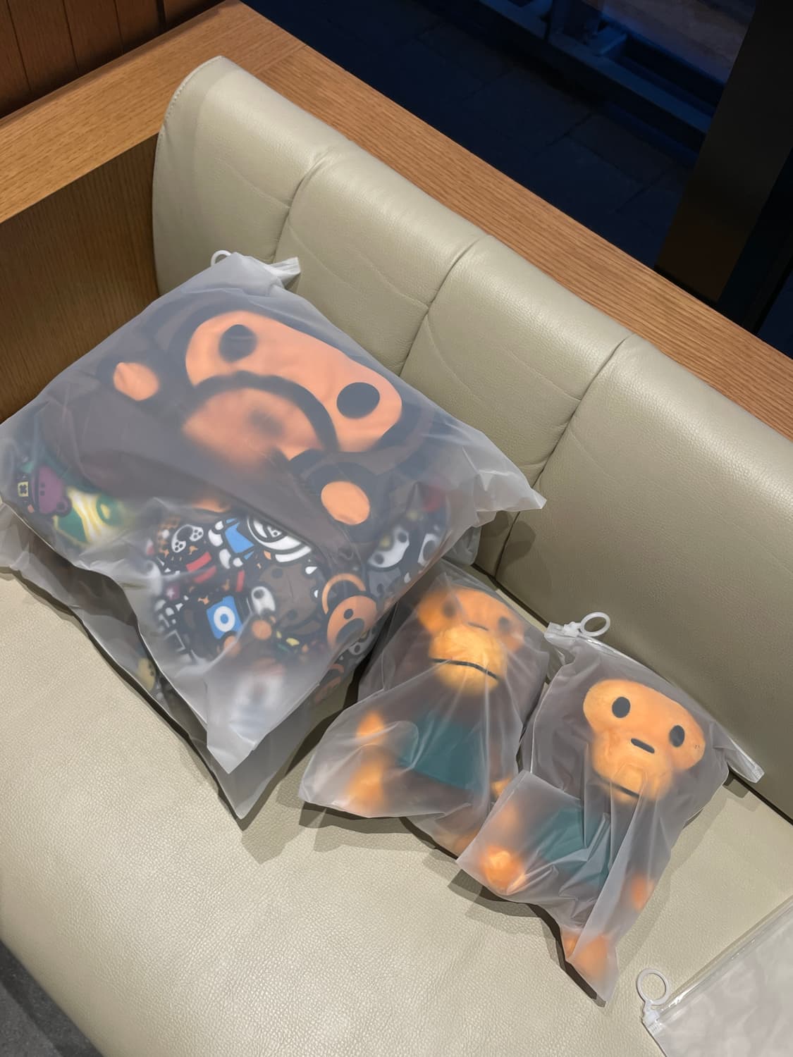 스타벅스 x 베이프 베이비 마일로 폴더블 백, 넥 필로우 상품이미지1