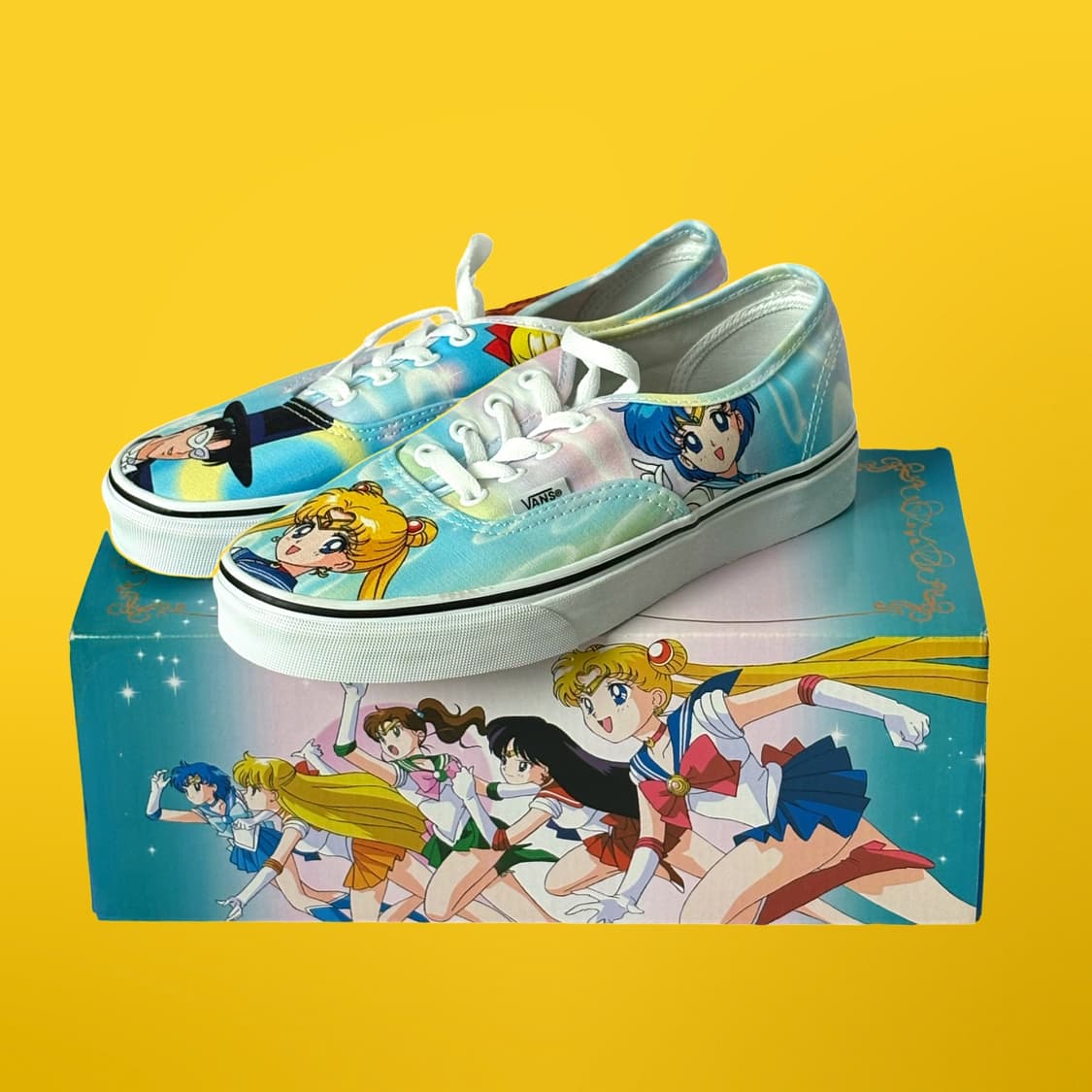 VANS x 세일러문 어센틱 size_235 상품이미지1