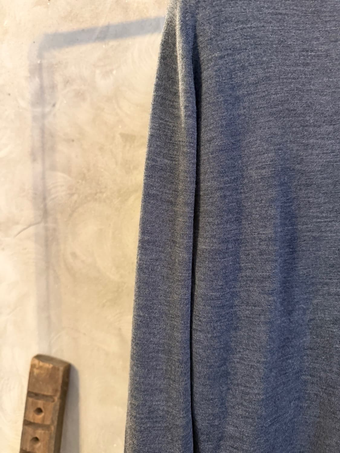 존스메들리 브이넥 니트 100 상품이미지4