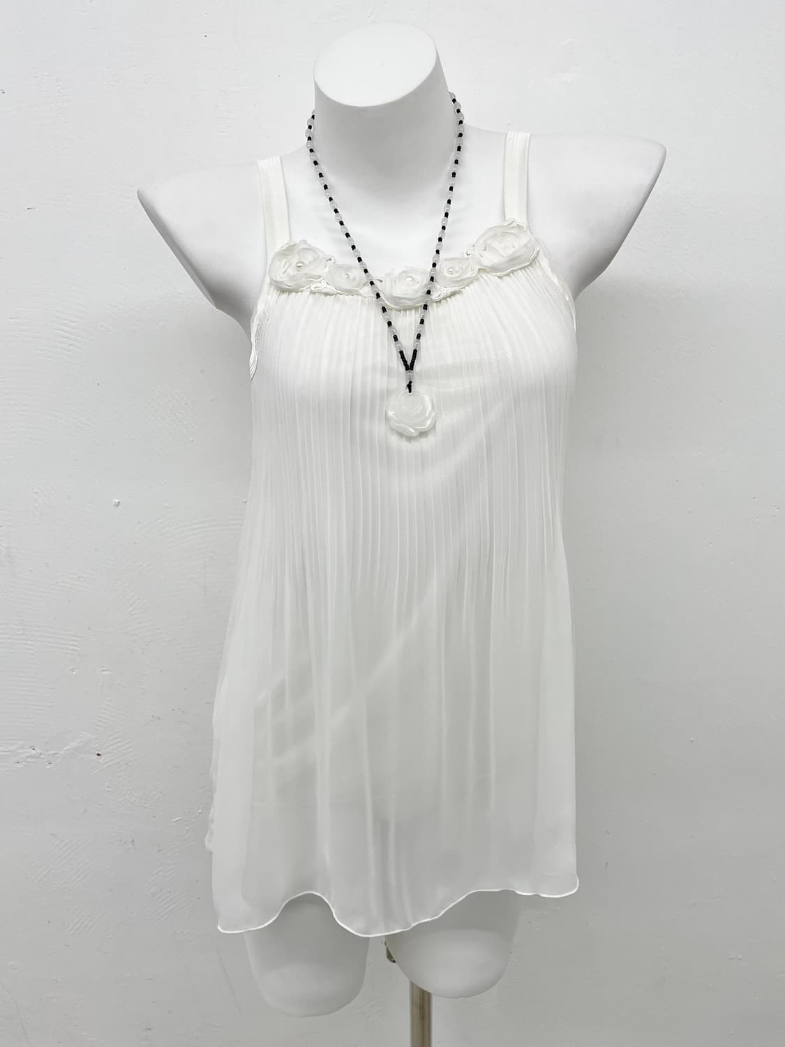 화이트 로즈 플리츠 슬립 상품이미지1