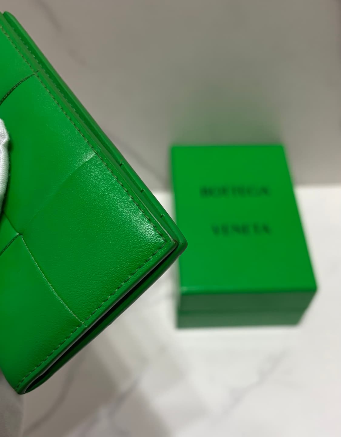 [정품] S급 보테가 베네타 플랩 카드지갑  상품이미지8