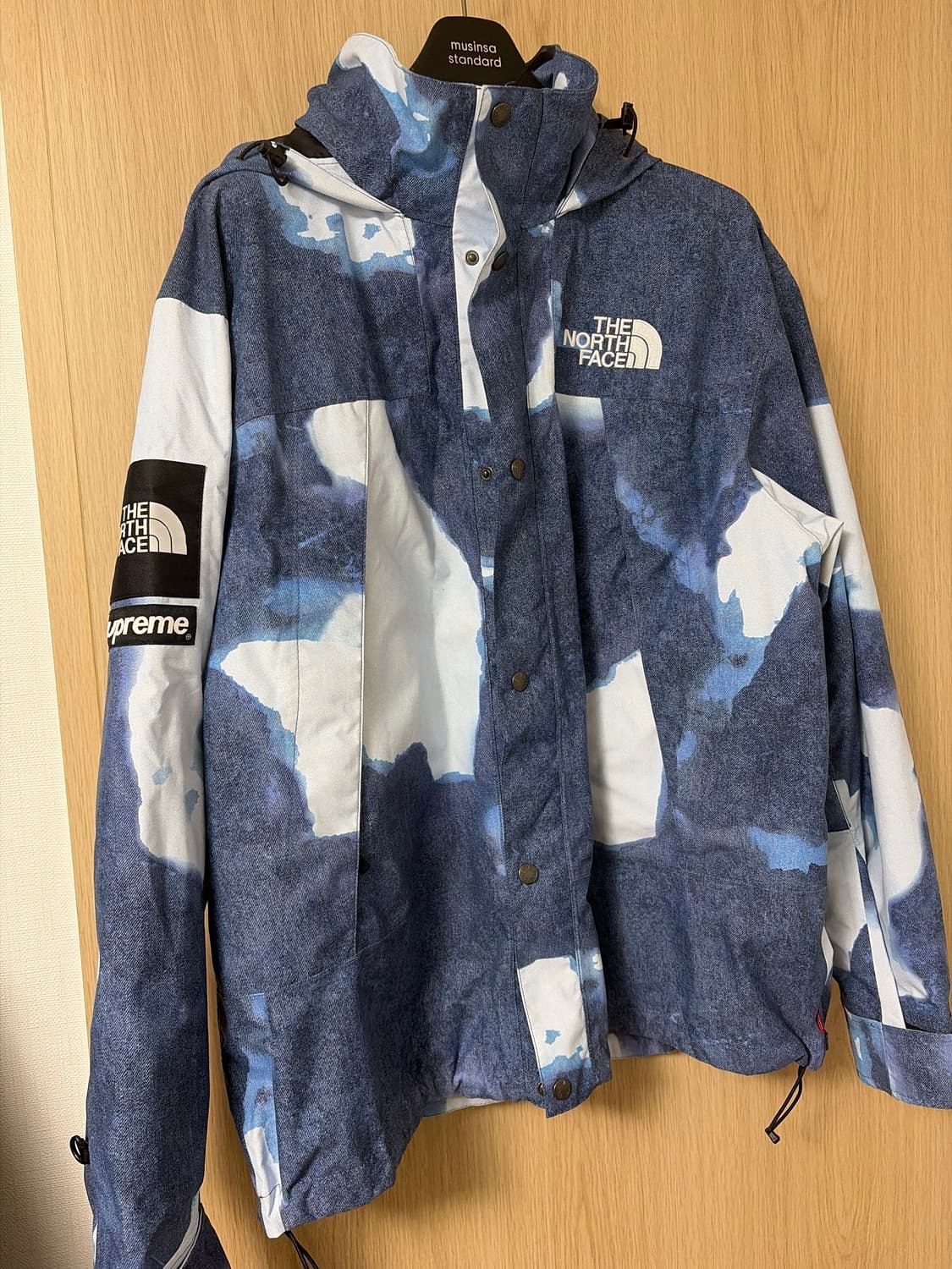 슈프림 노스페이스 블리치드 자켓 상품이미지1