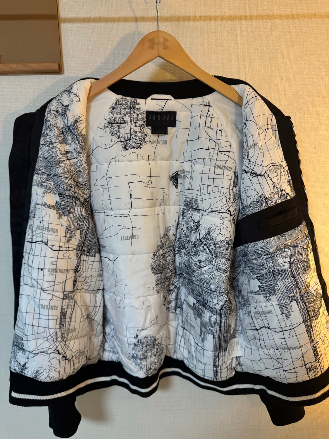 [XL]나이키 조던 시티 오브 플라이트 MA-1 봄버 자켓 상품이미지4