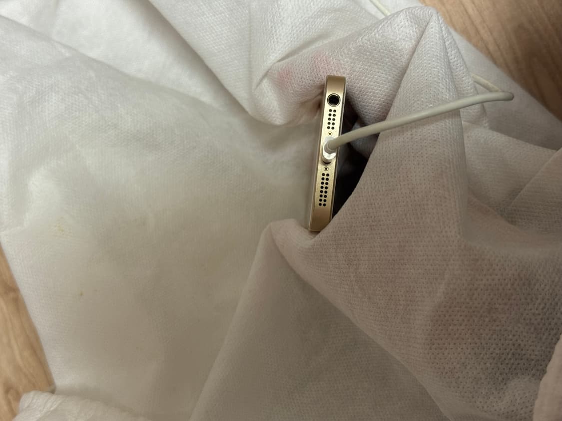 아이폰SE 128기가 골드 상품이미지5