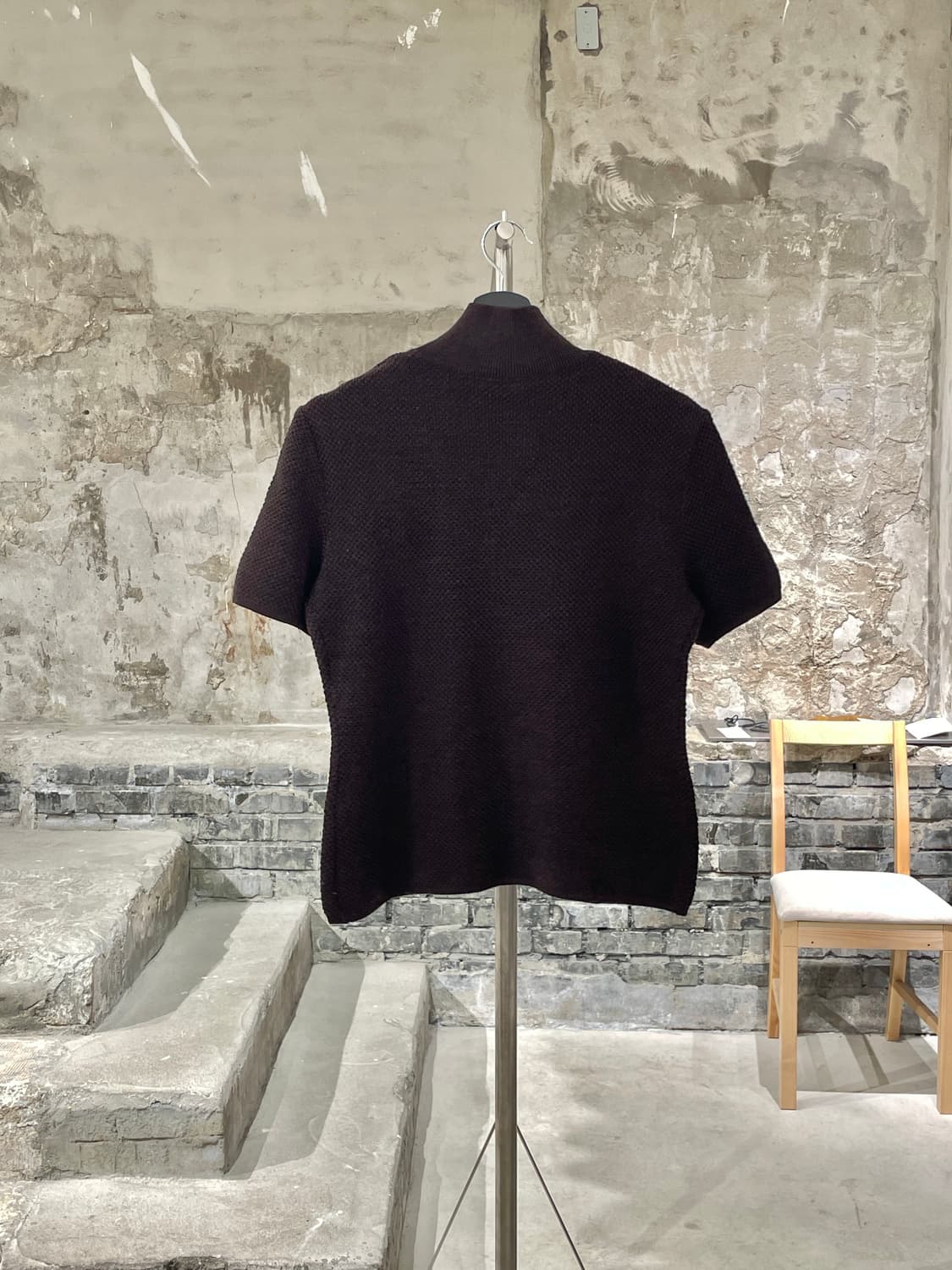 발렌티노 미스 V 다크 브라운 폴라 하프 니트 상품이미지6