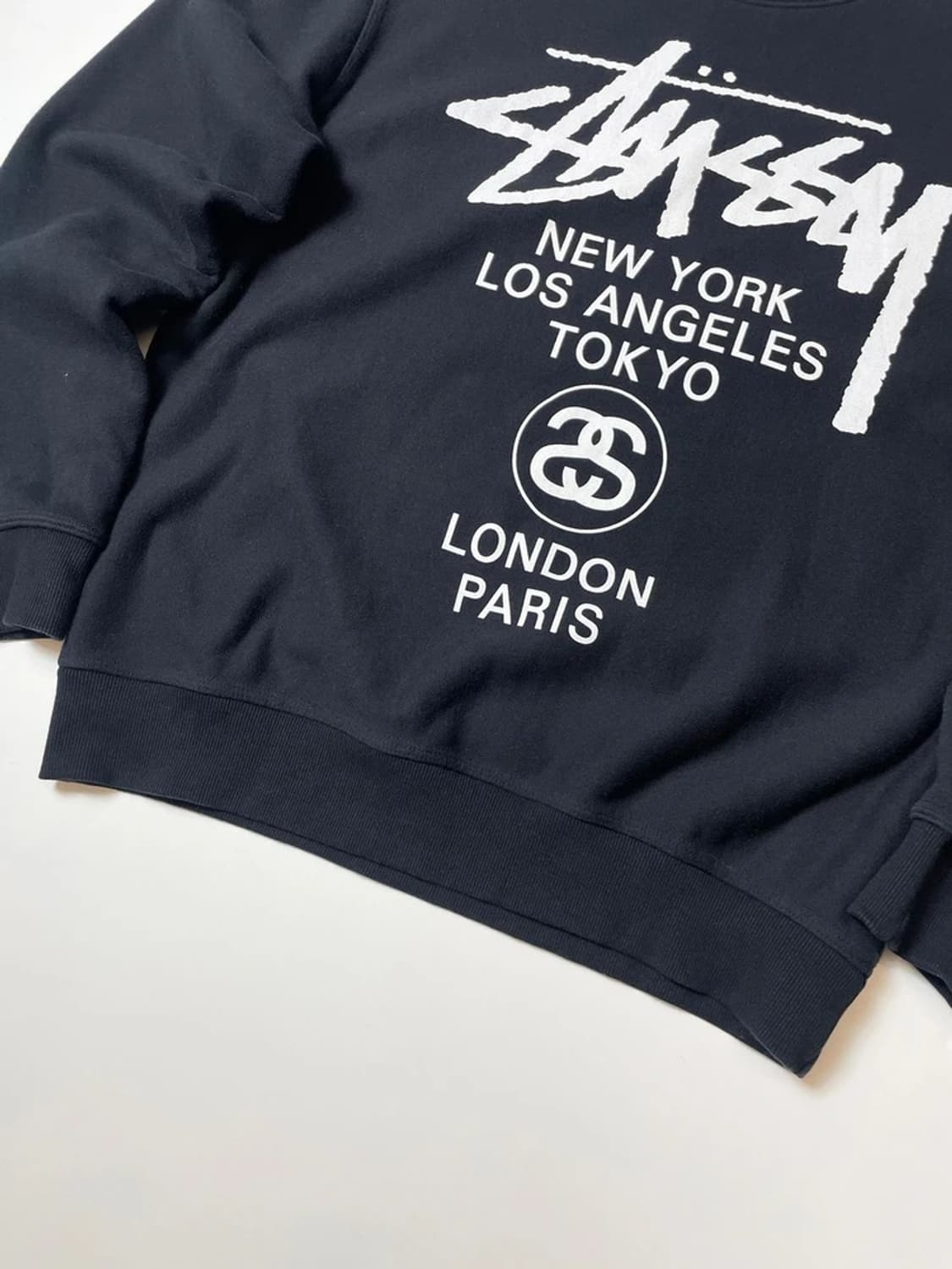 스투시 월드 투어 크루넥 코튼 맨투맨 PN9447 상품이미지3