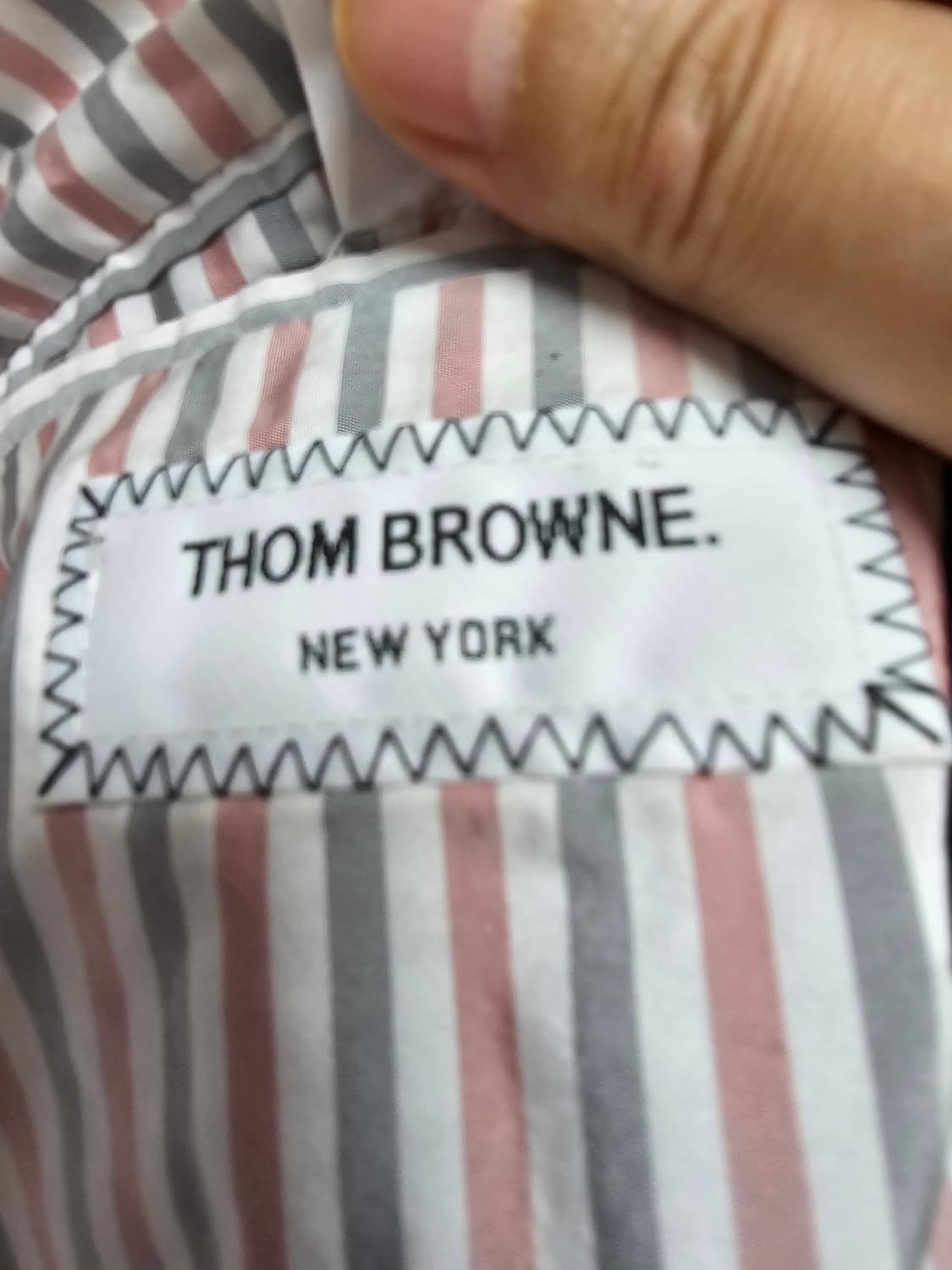 톰브라운 24년식 사선완장 후드 롱패딩(4/105/정품) 상품이미지7