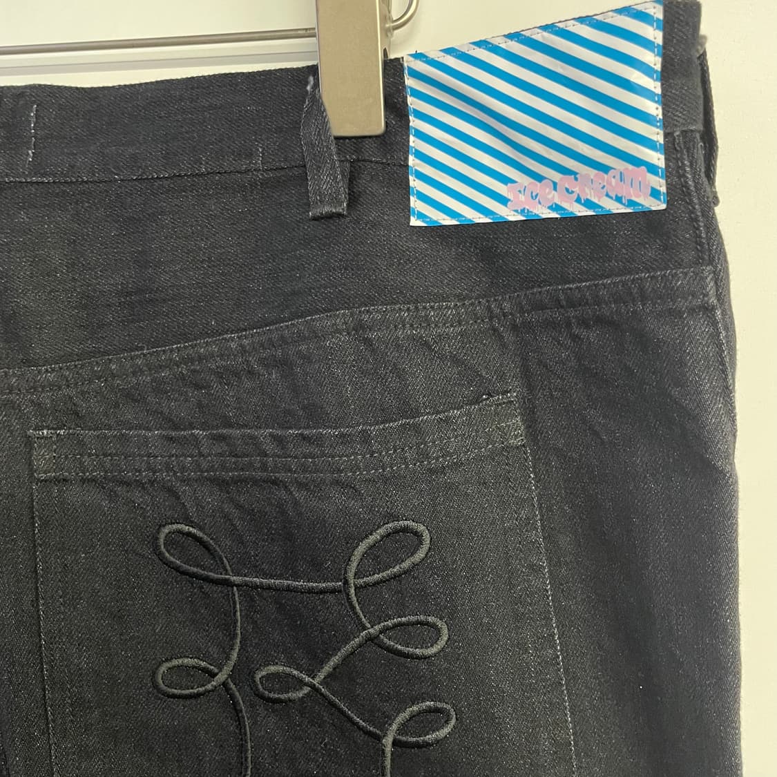 아이스크림 러닝독 블랙진 상품이미지8