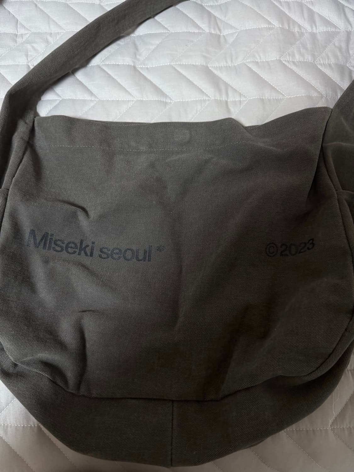 미세키서울 크로스백 상품이미지1