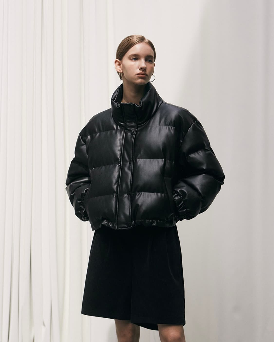 닉앤니콜 SENSUAL LEATHER SHORT PADDING 상품이미지4