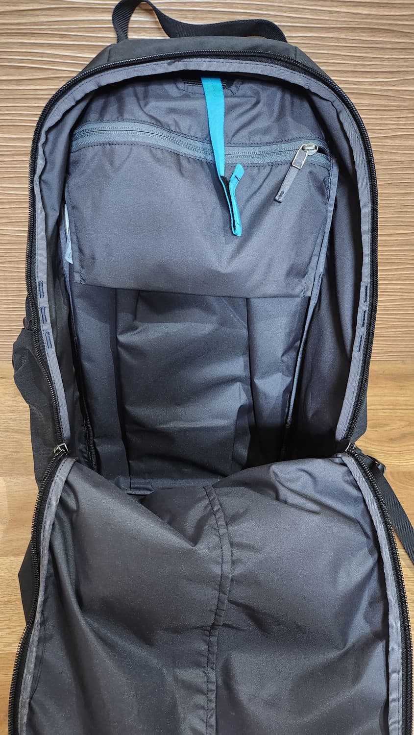 아크테릭스 맨티스26 백팩 블랙 상품이미지3