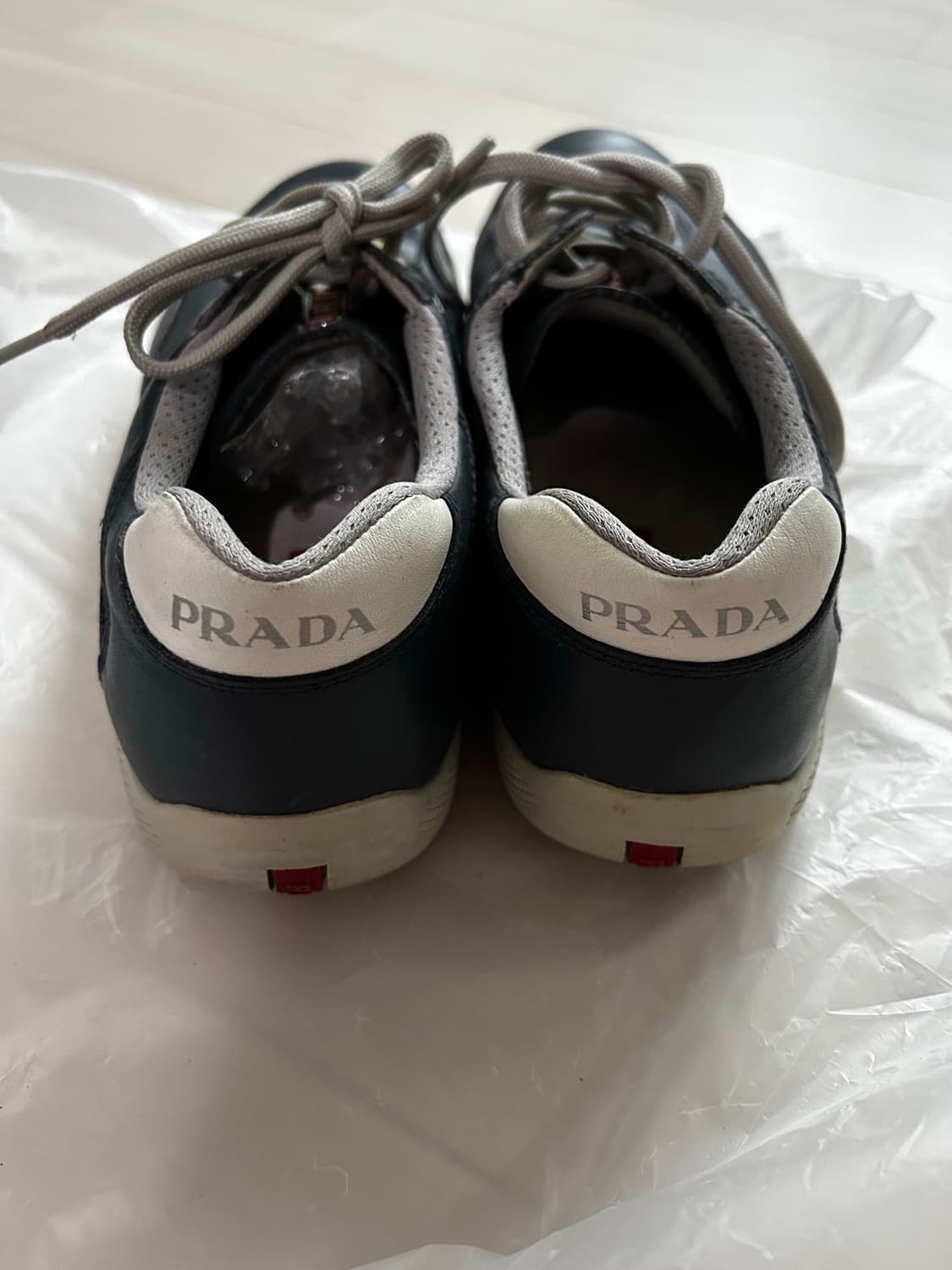 프라다 스니커즈 상품이미지2