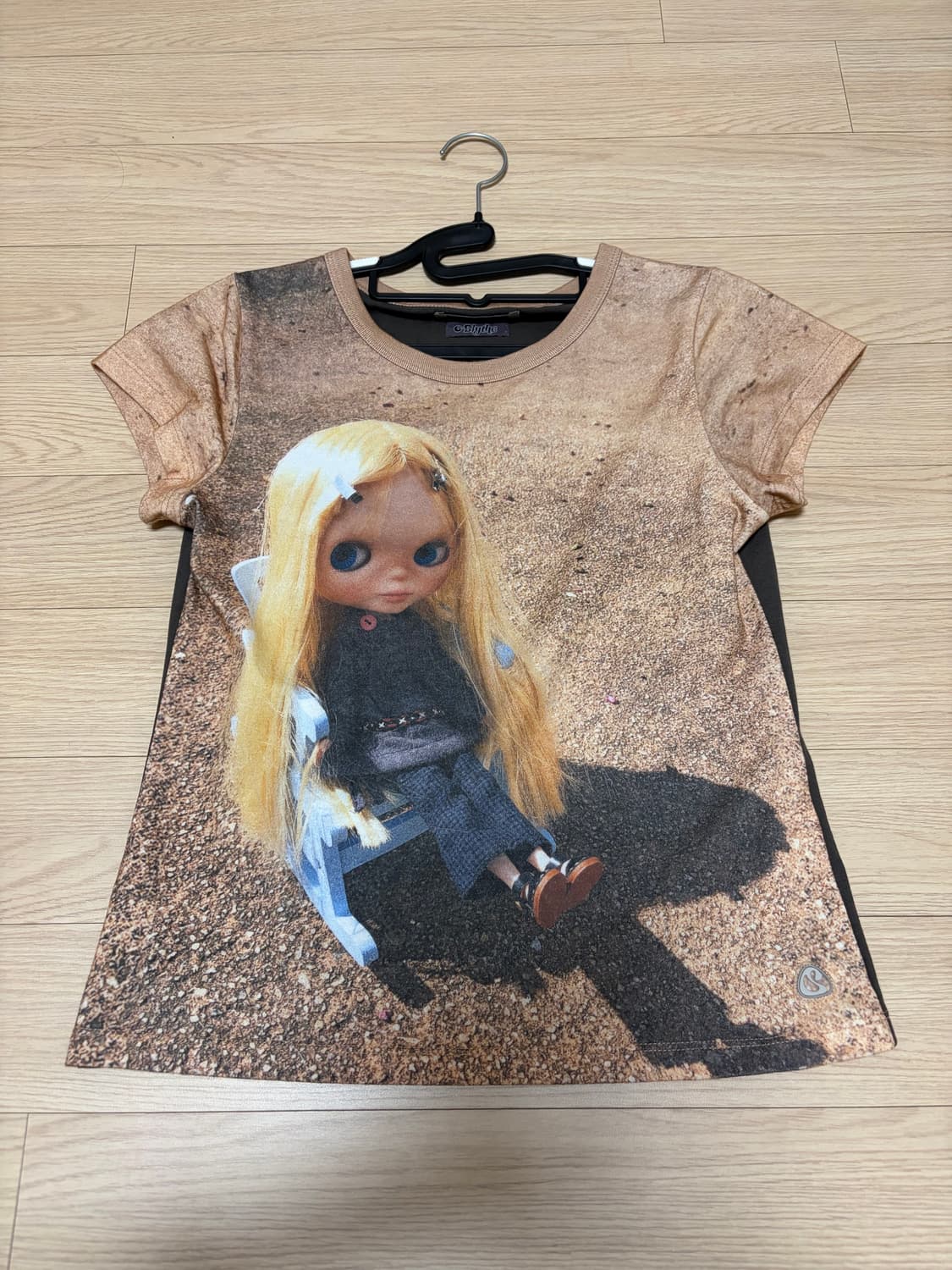 BLYTHE SCENIC GRAPHIC T-SHIRT  상품이미지2