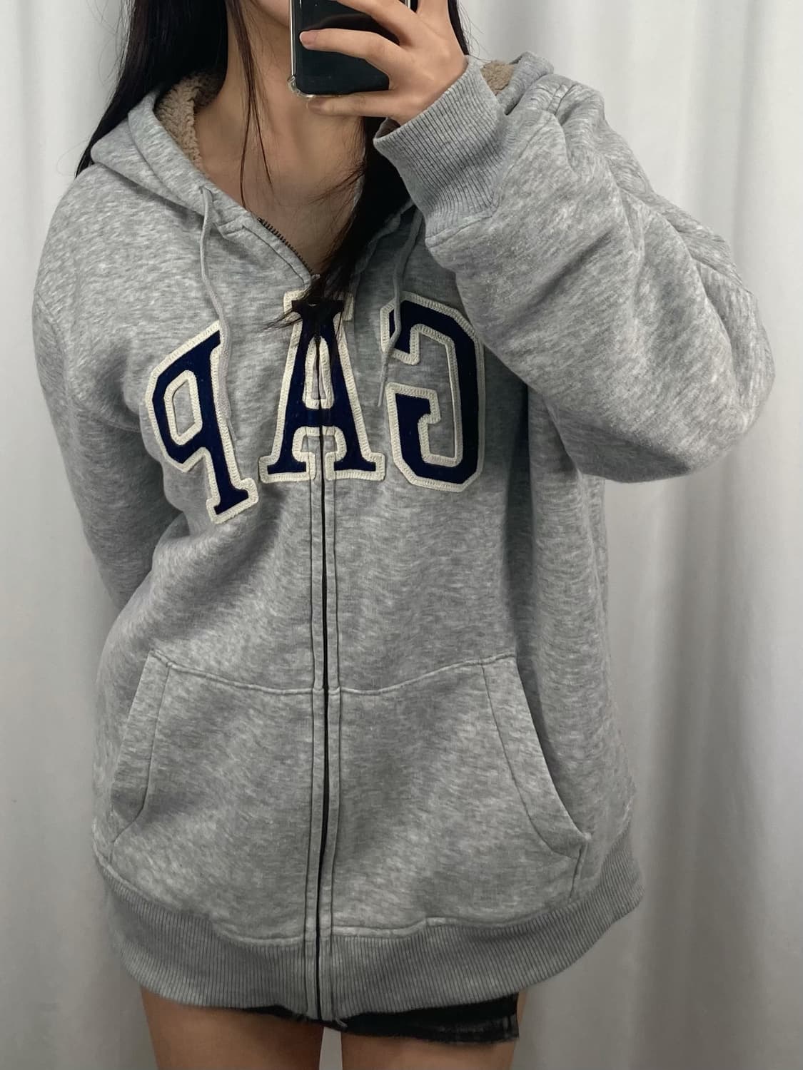 갭 빅로고 그레이 후드집업 상품이미지2