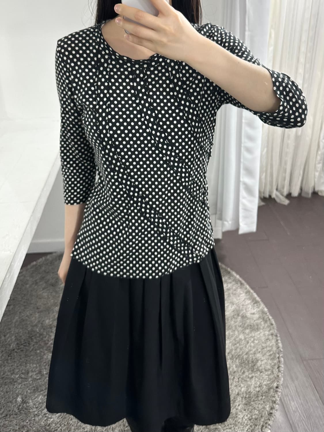 sninon dot frill detail top 상품이미지3