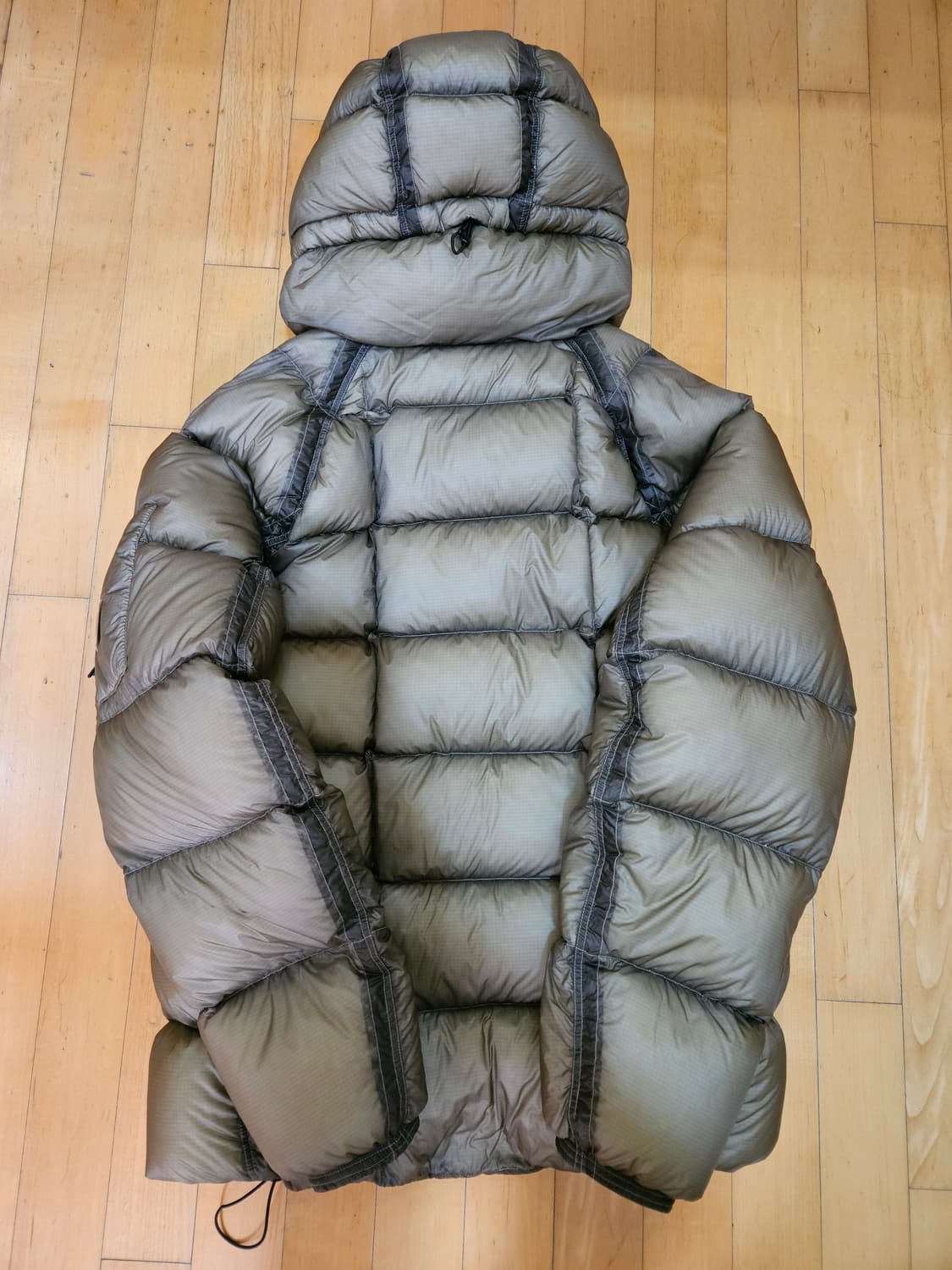 C.P.company 디디쉘패딩 펀가이그레이XL 상품이미지2