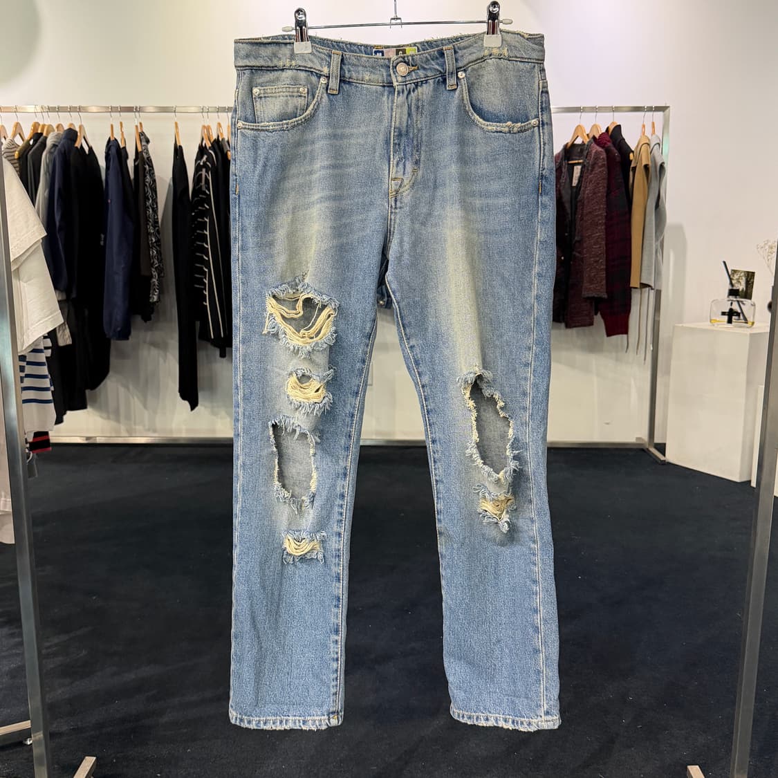 [32] MSGM 디스트로이드진 데님 청바지 상품이미지1