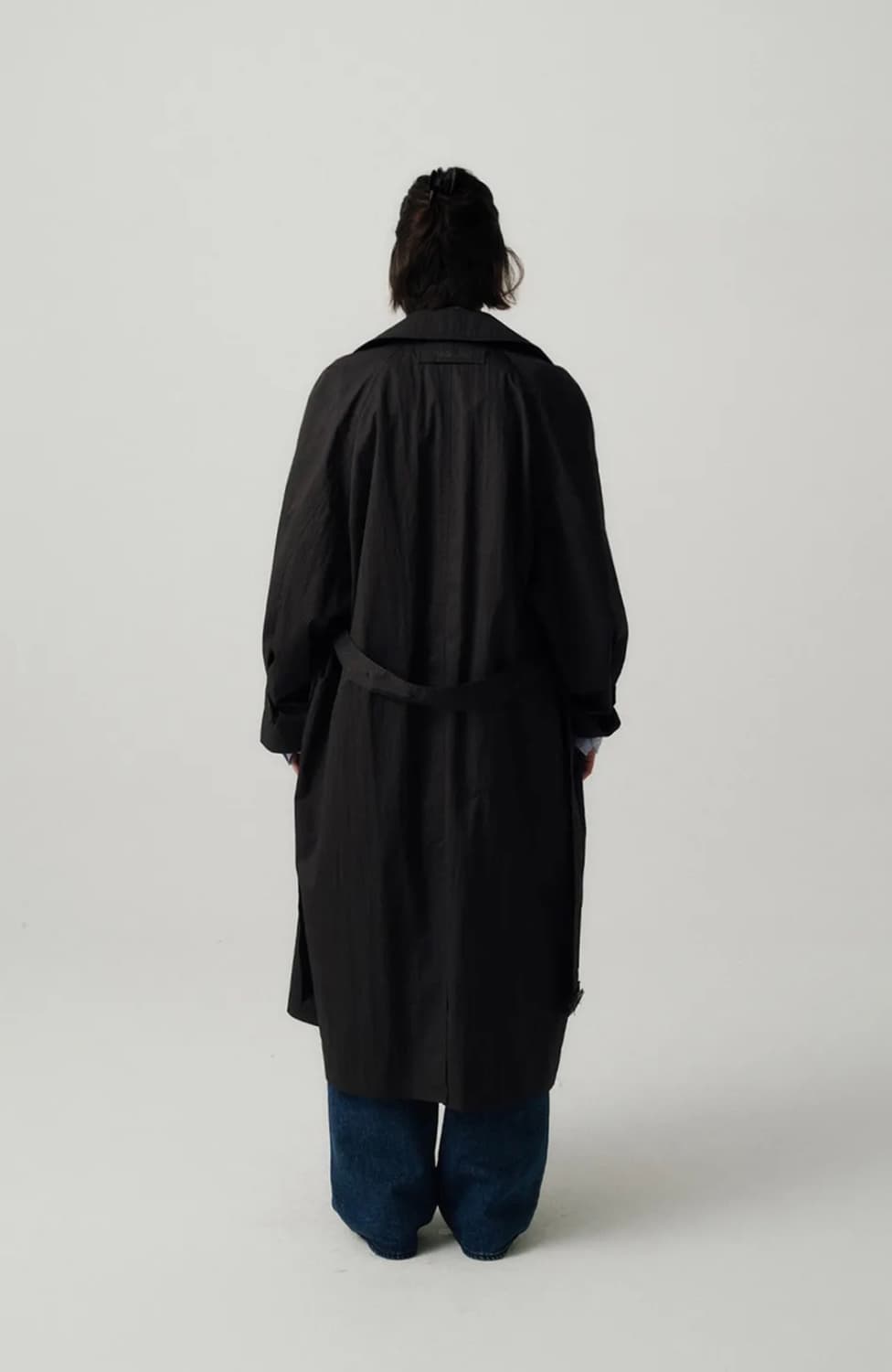 더바넷 루스 트렌치코트 차콜 상품이미지2