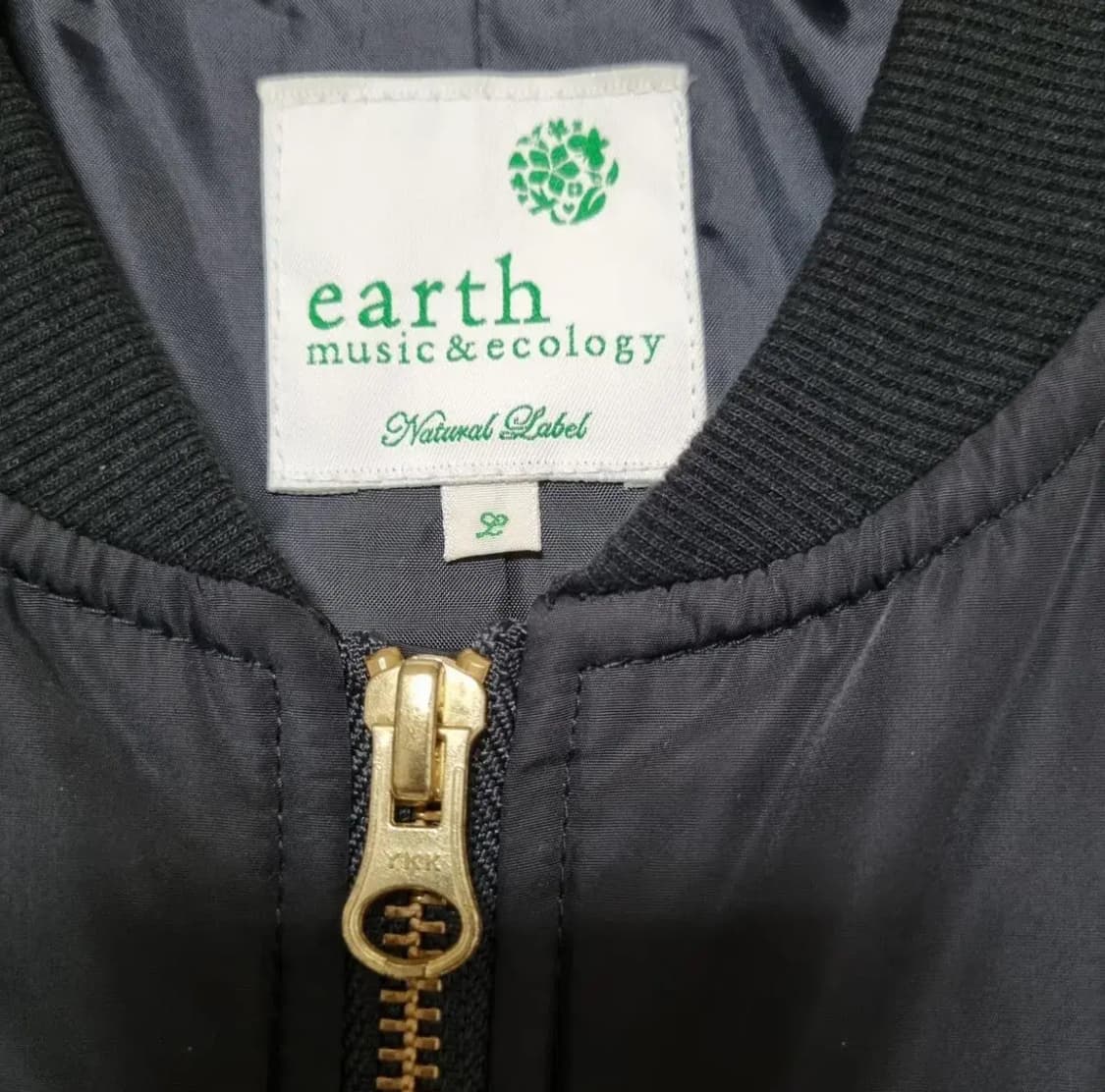 earth music&ecology 얇은 여성 패딩 봄버 L 사이즈 상품이미지2