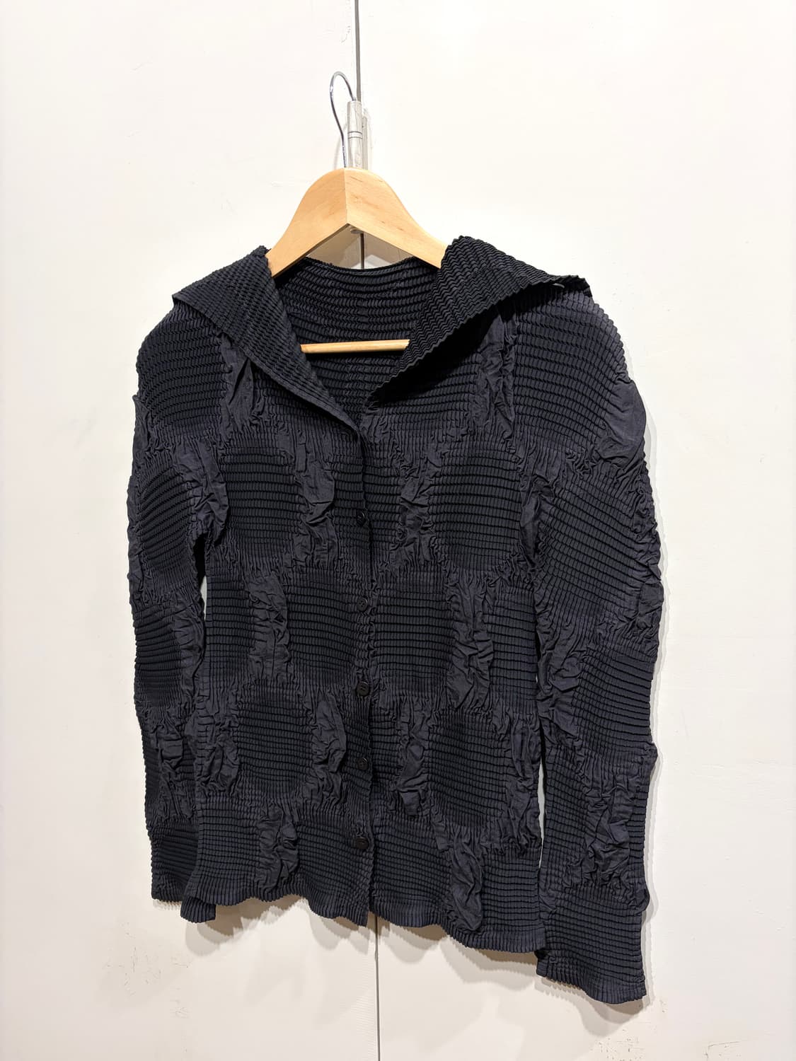 이세이미야케 플리츠 버튼 셔츠 상품이미지3