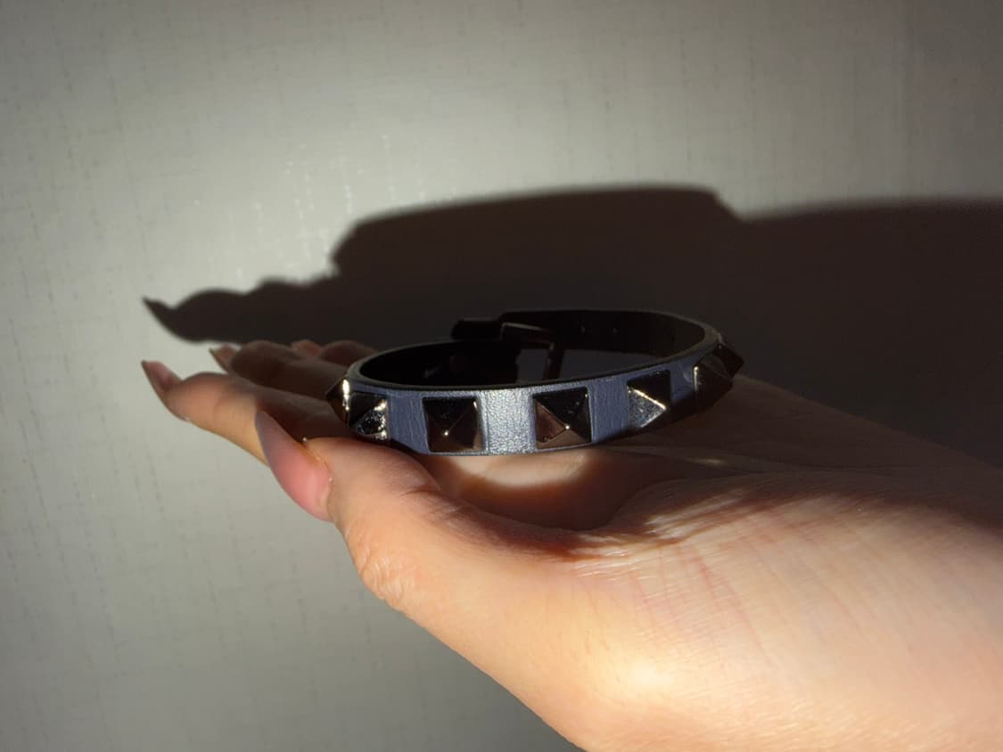 발렌티노 스터드 팔찌 상품이미지1