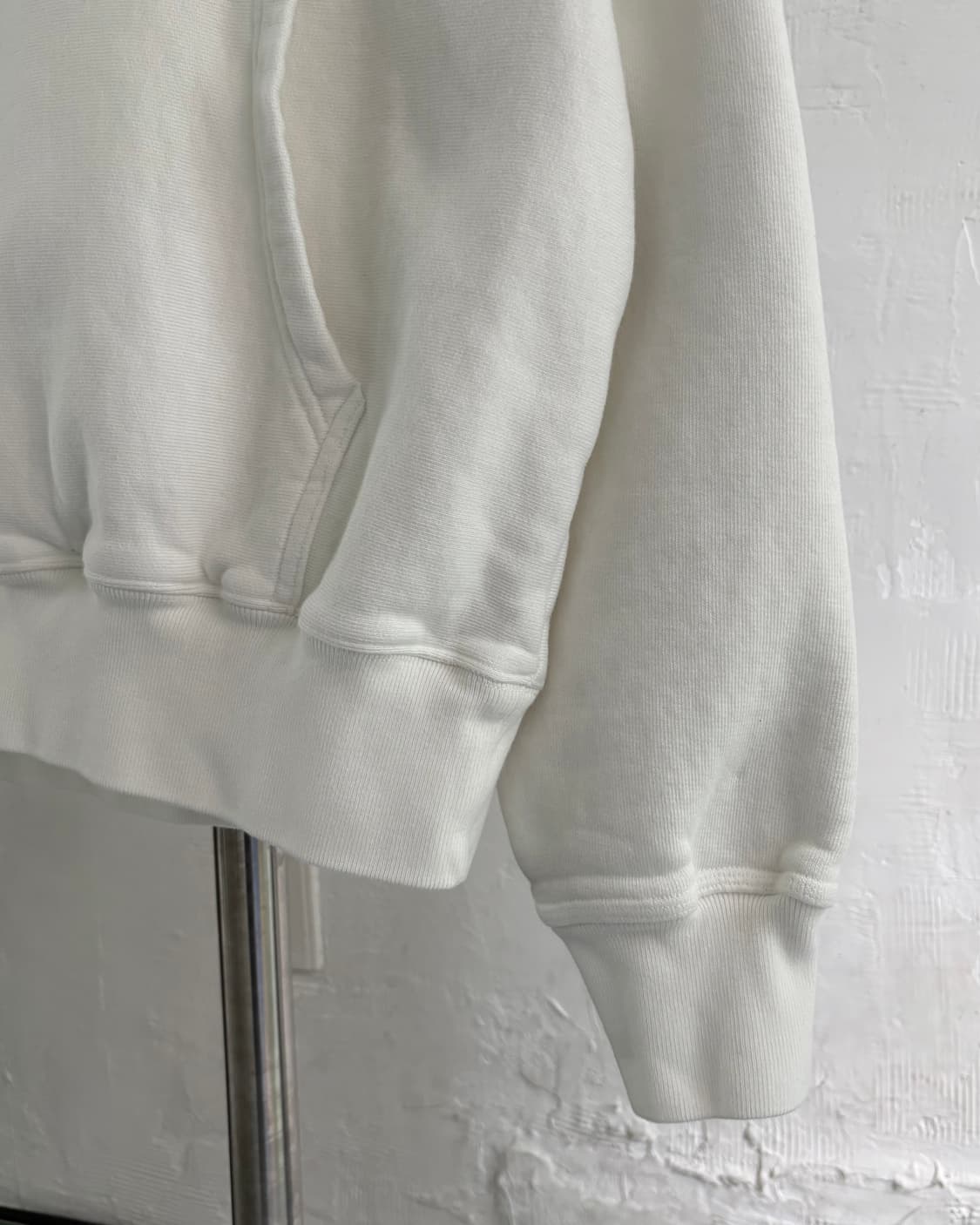 Stussy 스투시 화이트 컬러 로고 후드티 상품이미지5