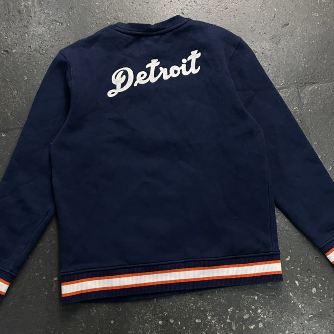 100 뉴에라 디트로이트 타이거 맨투맨  상품이미지6