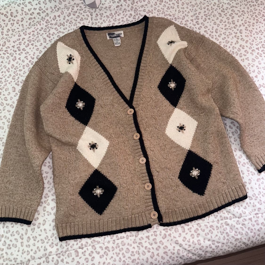 vintage 모리걸 베이지 아가일 니트 가디건 상품이미지1