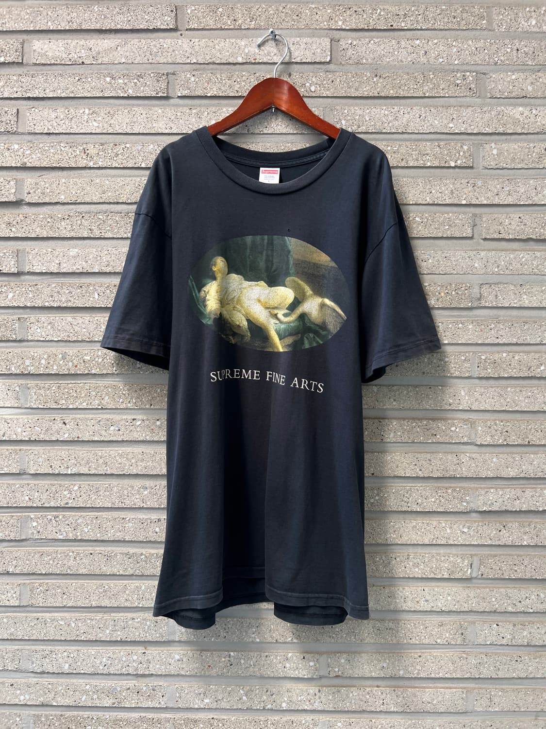 [L]Supreme 슈프림 19ss 레다 앤 더 스완 블랙 티셔츠 상품이미지2