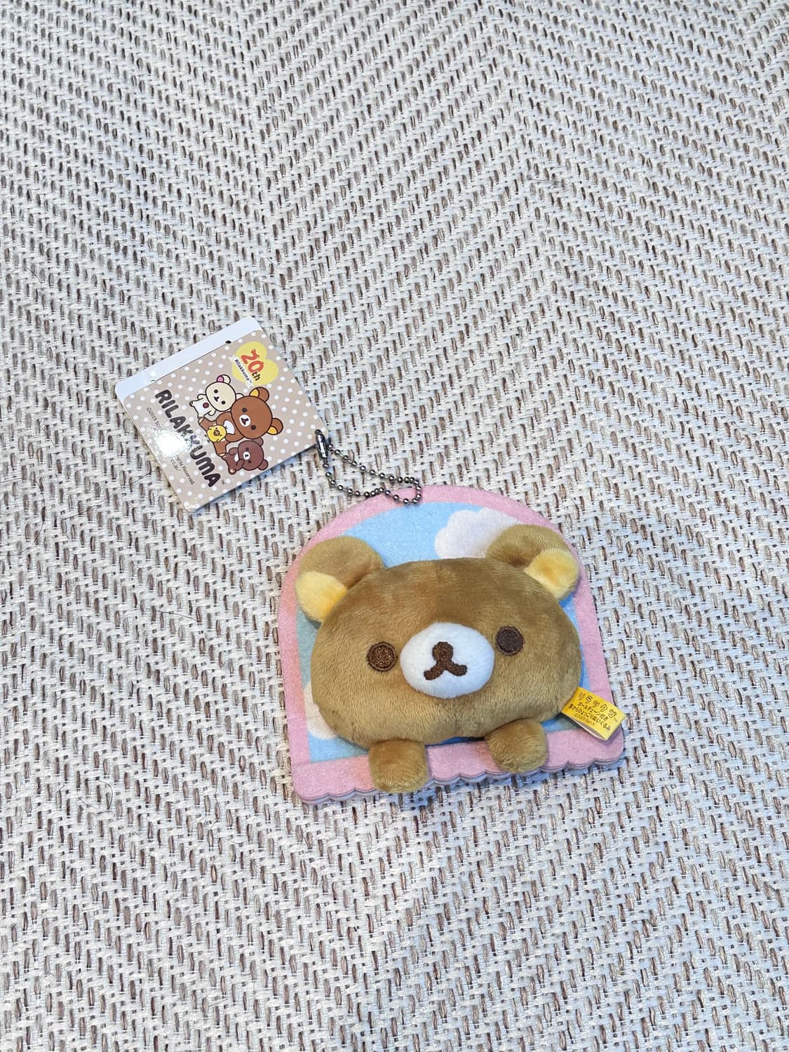 리락쿠마 20주년 창문 구름 인형 키링 마스코트 상품이미지1