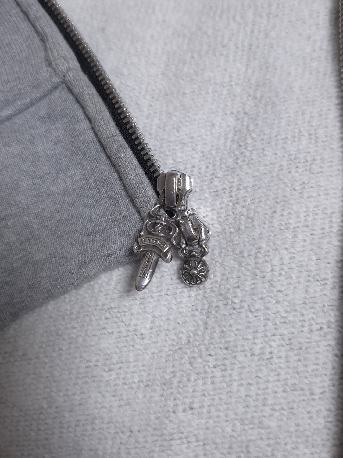 [XXL] 크롬하츠 레더패치 페이퍼잼 후드집업 그레이 상품이미지5