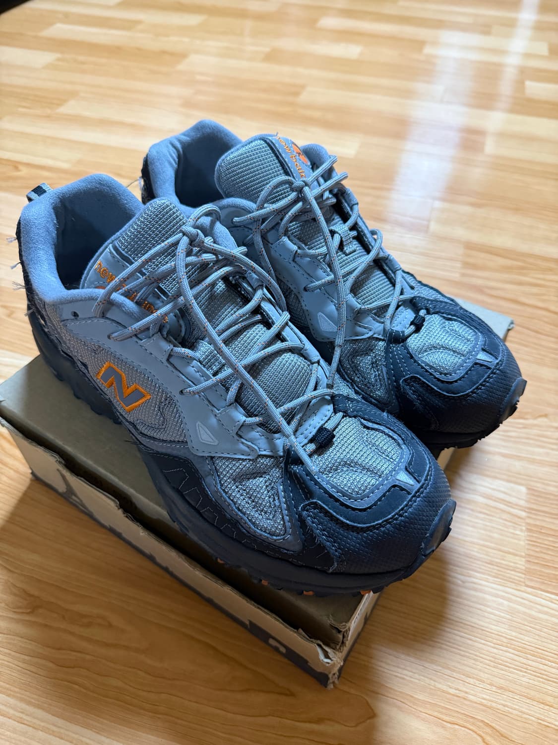 뉴발란스 703 그레이 블랙 오렌지 280 상품이미지1