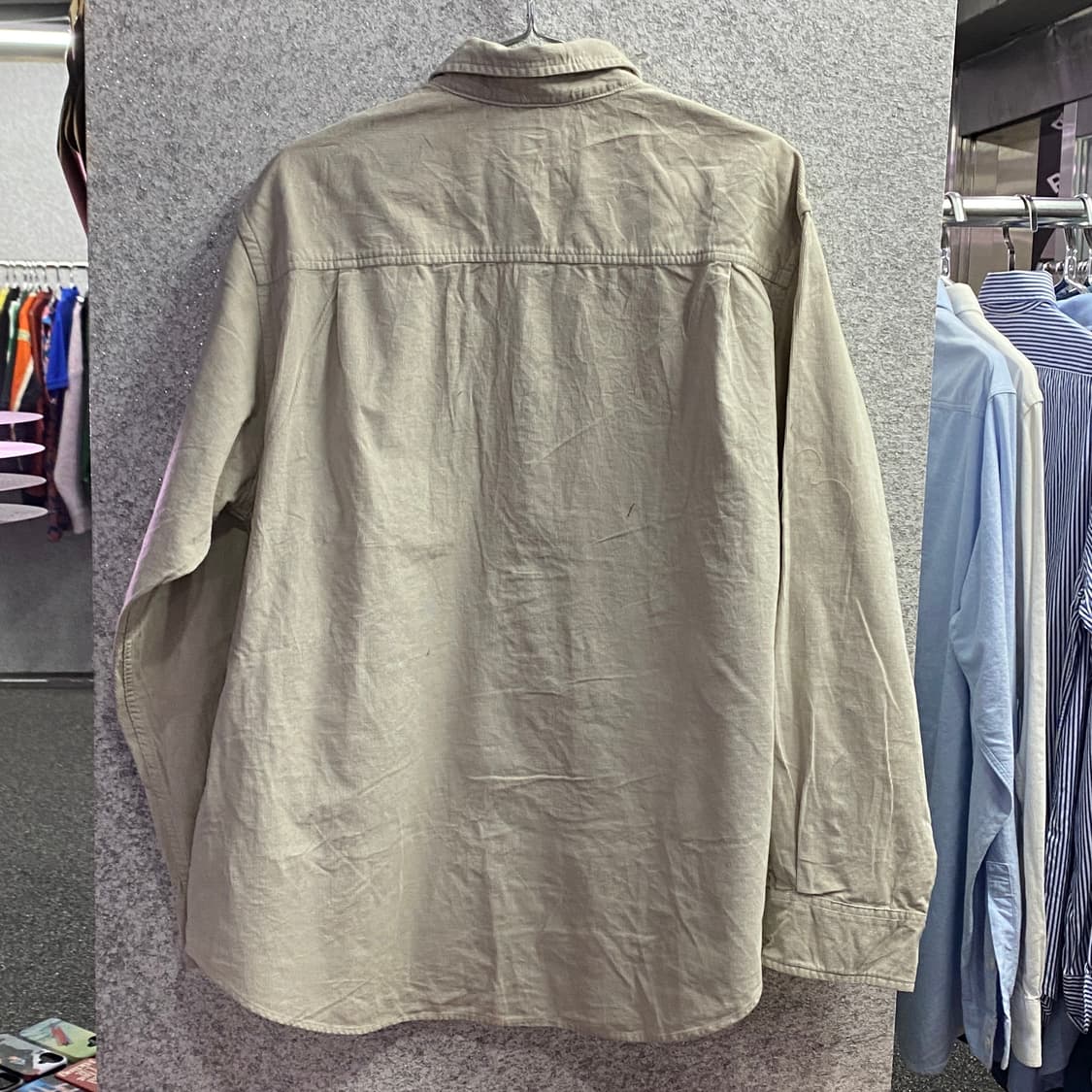 칼하트 패치로고 골덴 베이지 셔츠 B3162 상품이미지4