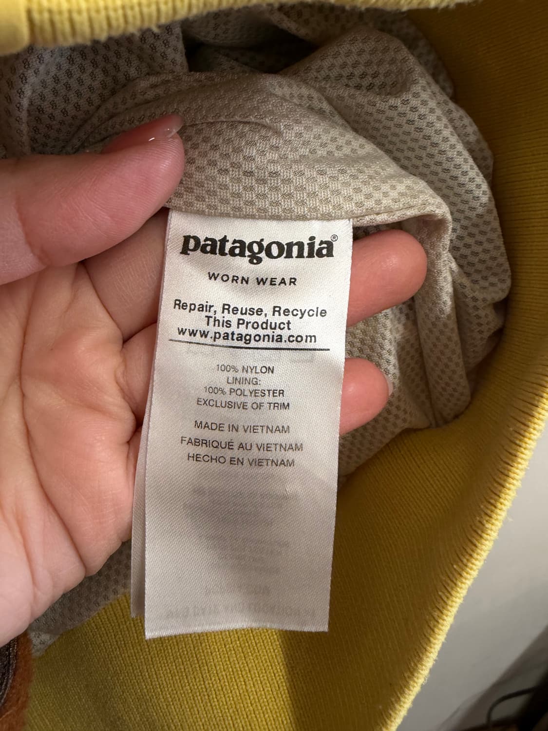 N77. 파타고니아 옐로우 바람막이자켓 상품이미지3