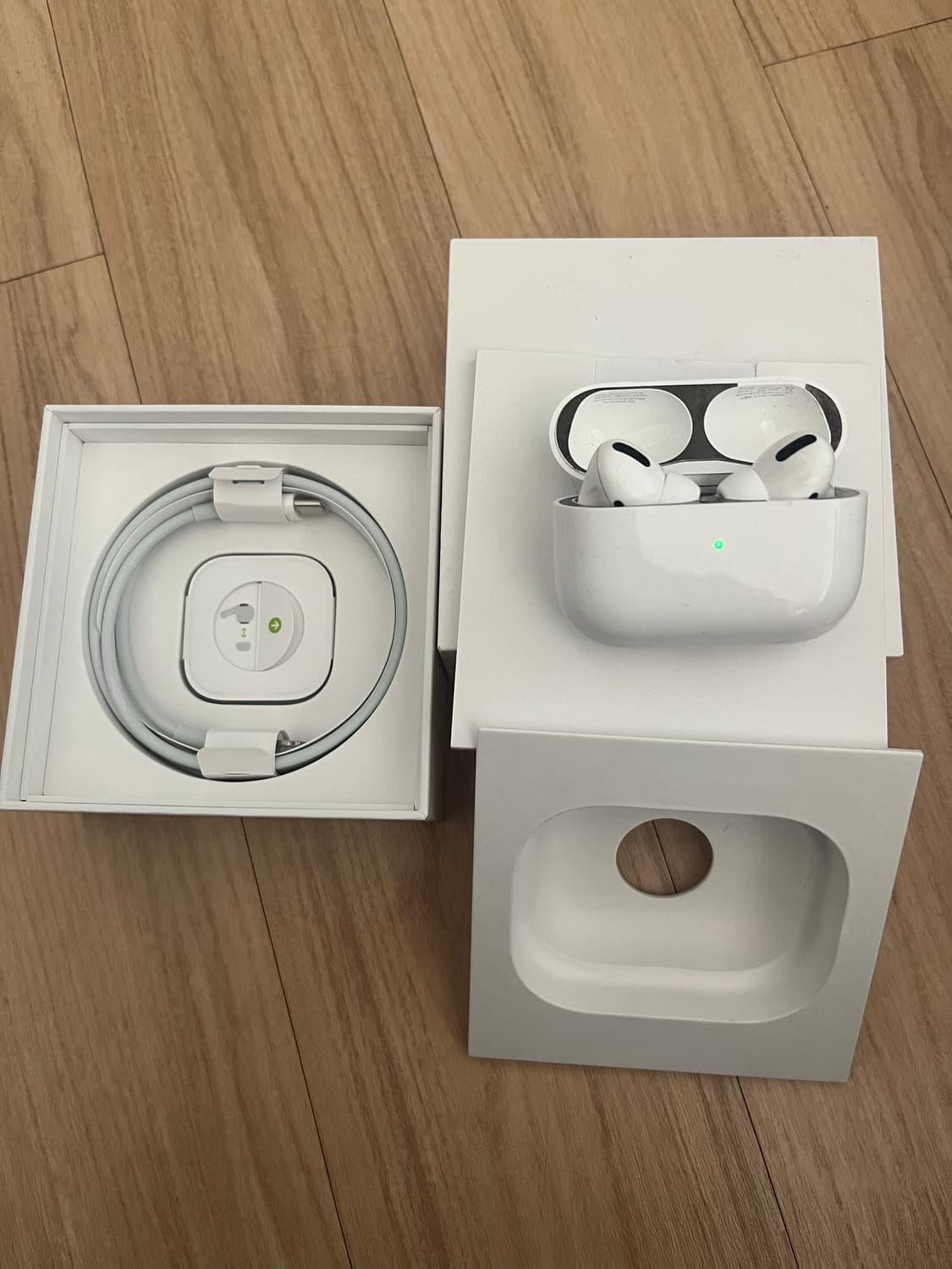 에어팟 프로 판매합니다 상품이미지3